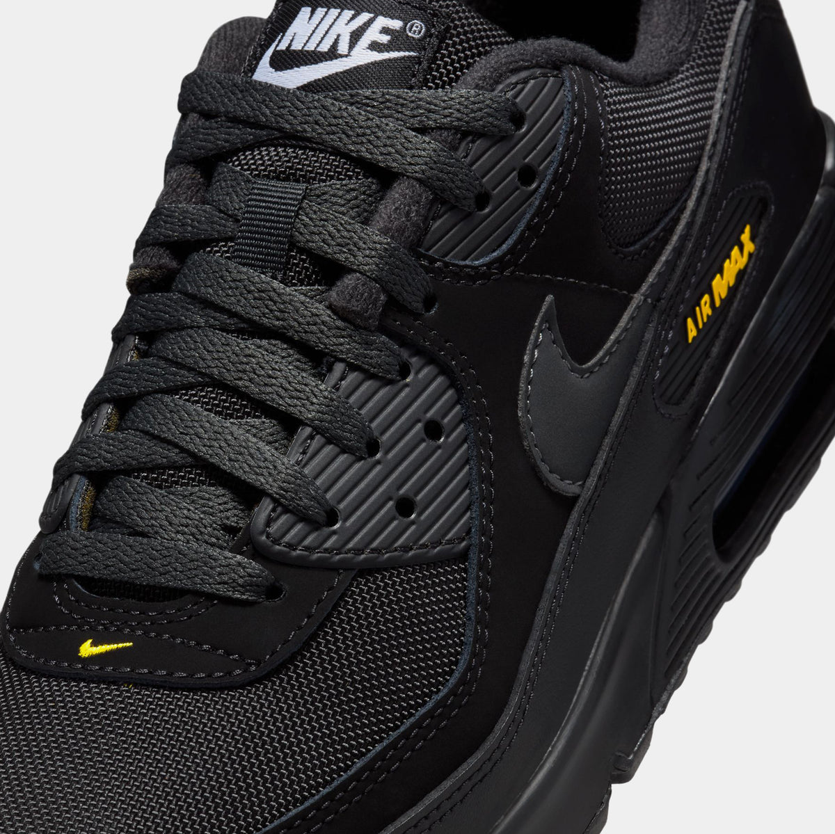 Black and yellow fashion nike air