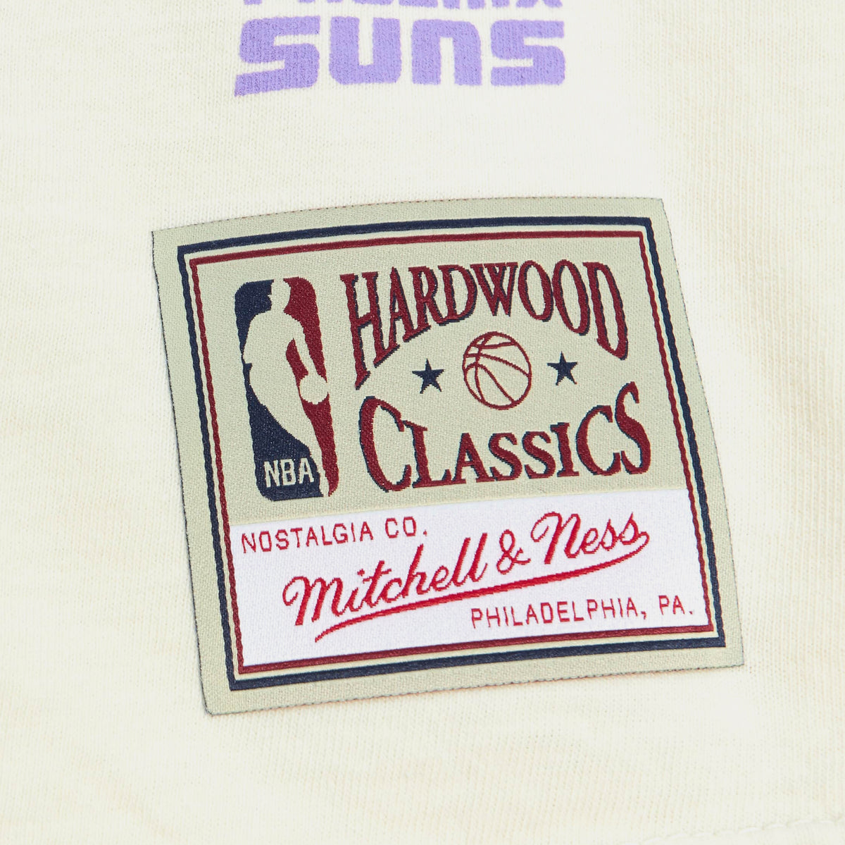 Mitchell & Ness Phoenix Suns Hardwood Classics Sidewalk Sketch | Off-White T-Shirt