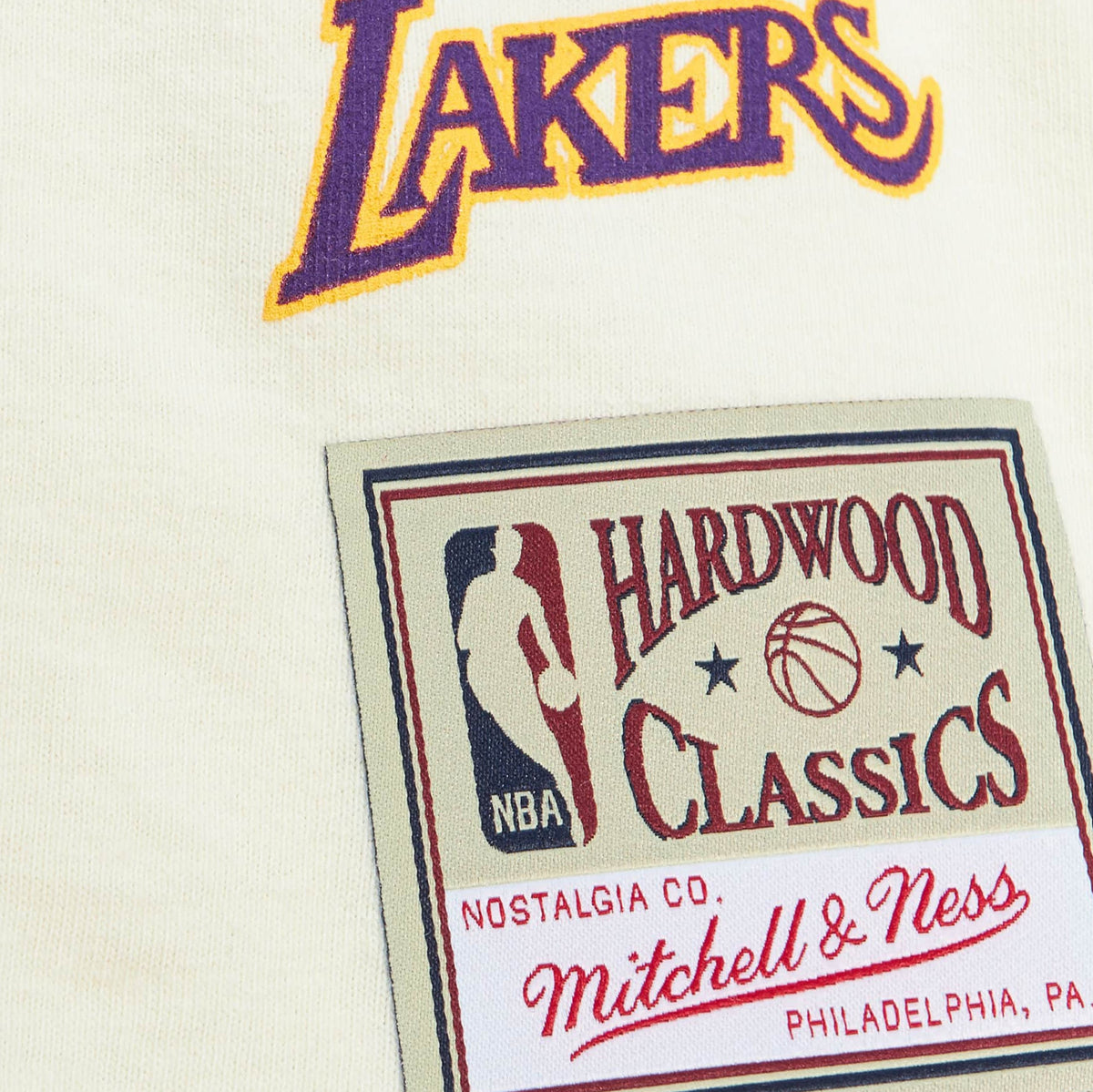 MITCHELL AND NESS Los Angeles Lakers Sidewalk Sketch SS Tee  BMTR5654-LALYYPPPOFWH - Shiekh