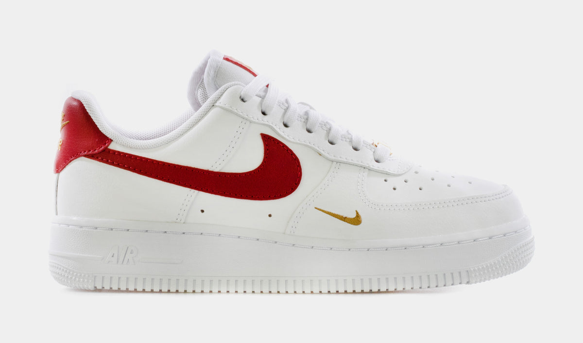 Air Force 1 Essential Womens Lifestyle Shoe (White/Gym Red)