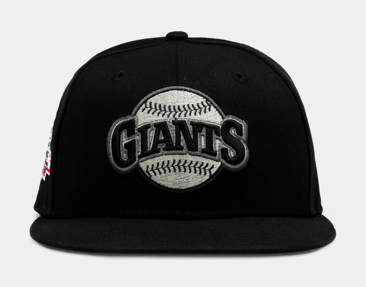 New Era Chicago White Sox Laurel Sidepatch Cap Men Caps Black in Size:7