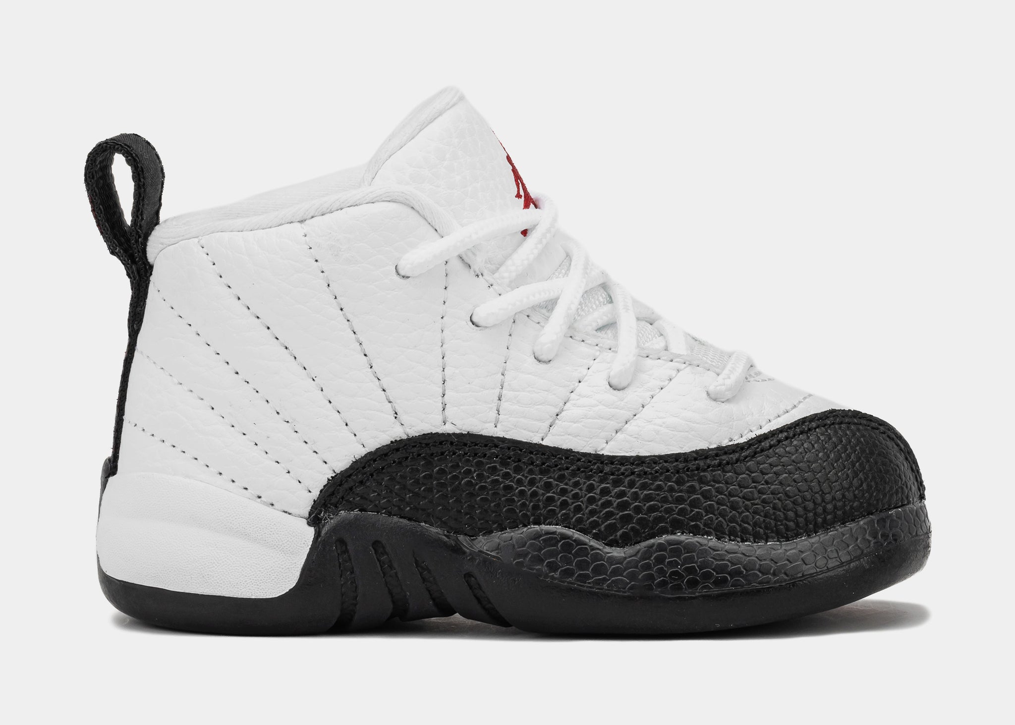 Air jordan 12 white black taxi deals