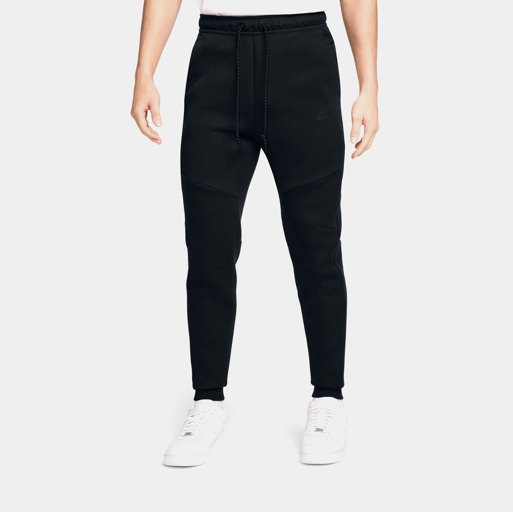 Nike tech fleece slim fit joggers in shops black