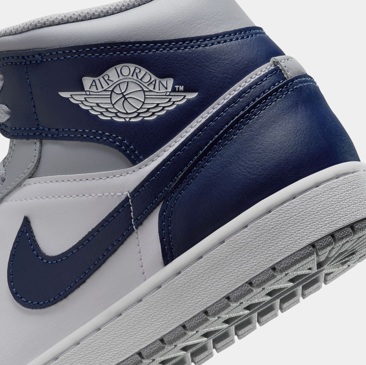 Jordan Air Jordan 1 Retro Mid Wolf Grey Midnight Navy Mens Lifestyle ...