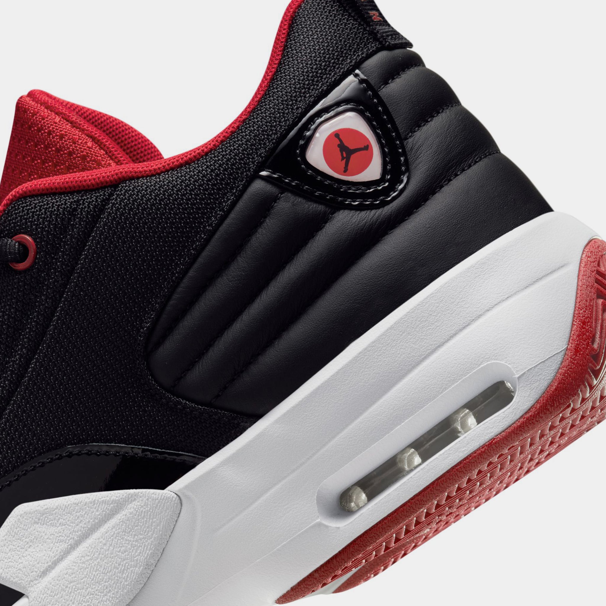 Air 2024 Jordan Aura 2 ‘Black Gym Red’