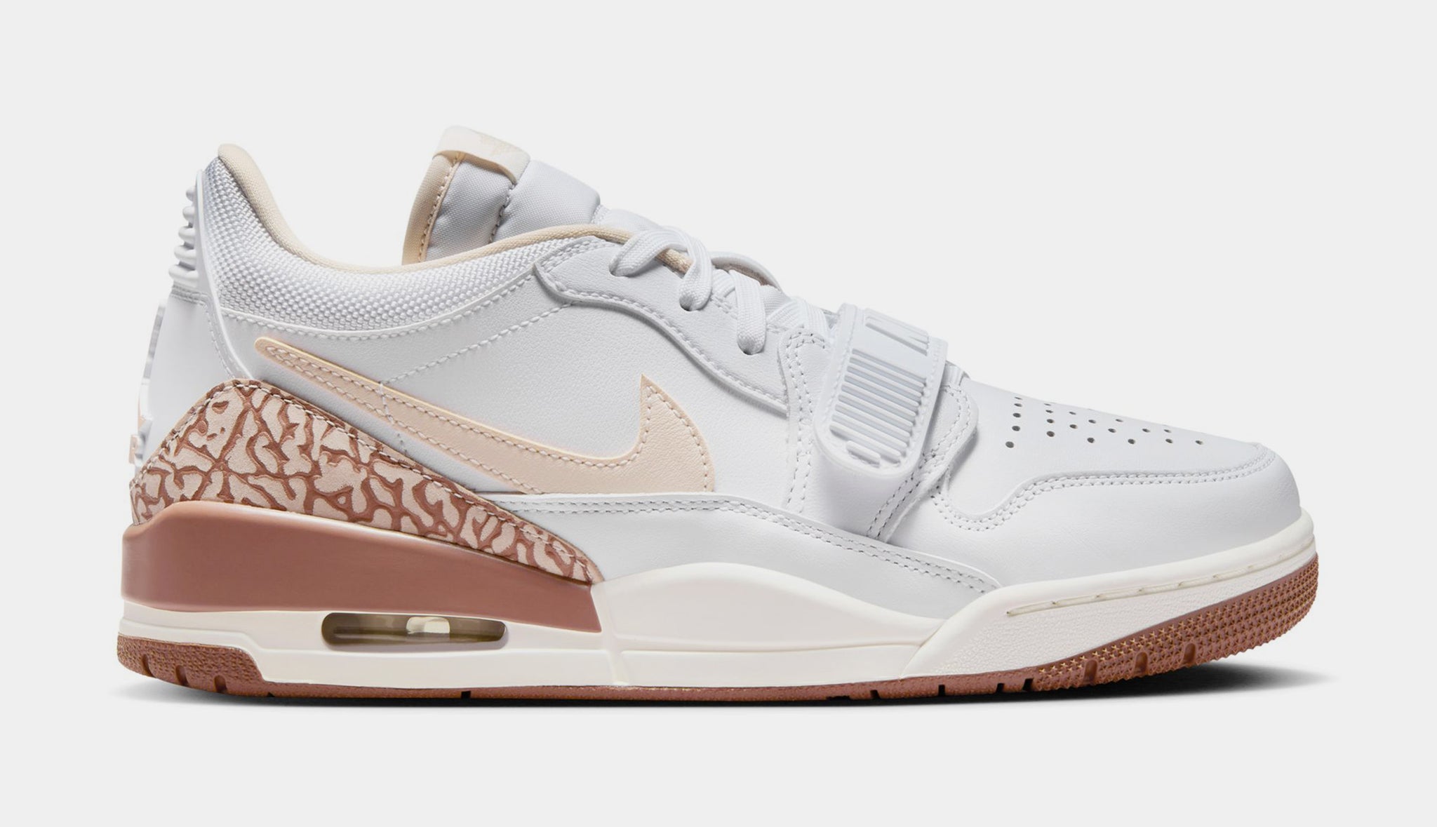 Air Jordan Legacy 312 Low Womens Basketball Shoes (White/Archaeo  Brown/Sail/Legend Light Brown)