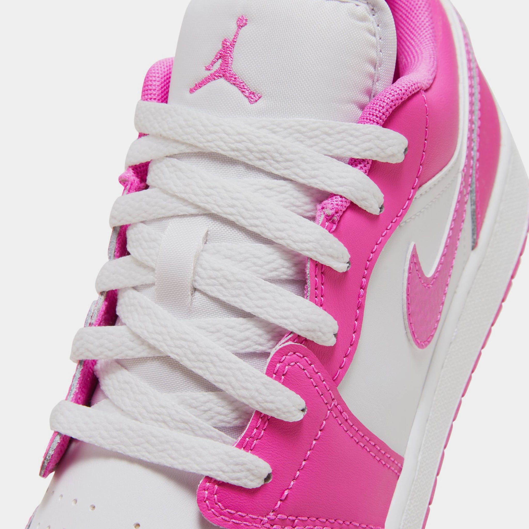 Low pink fashion jordans