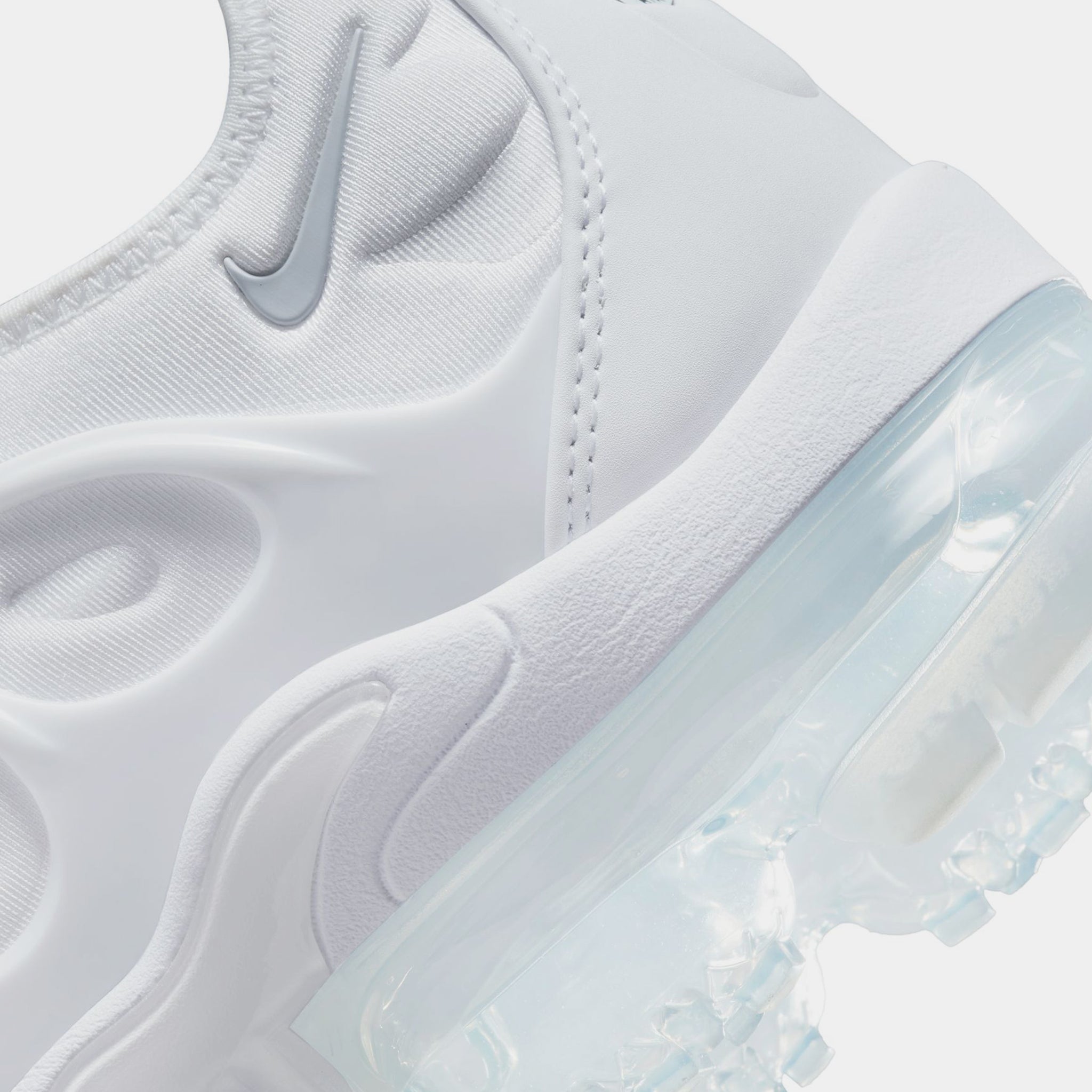 Nike running vapormax 19 trainers in white and gold best sale