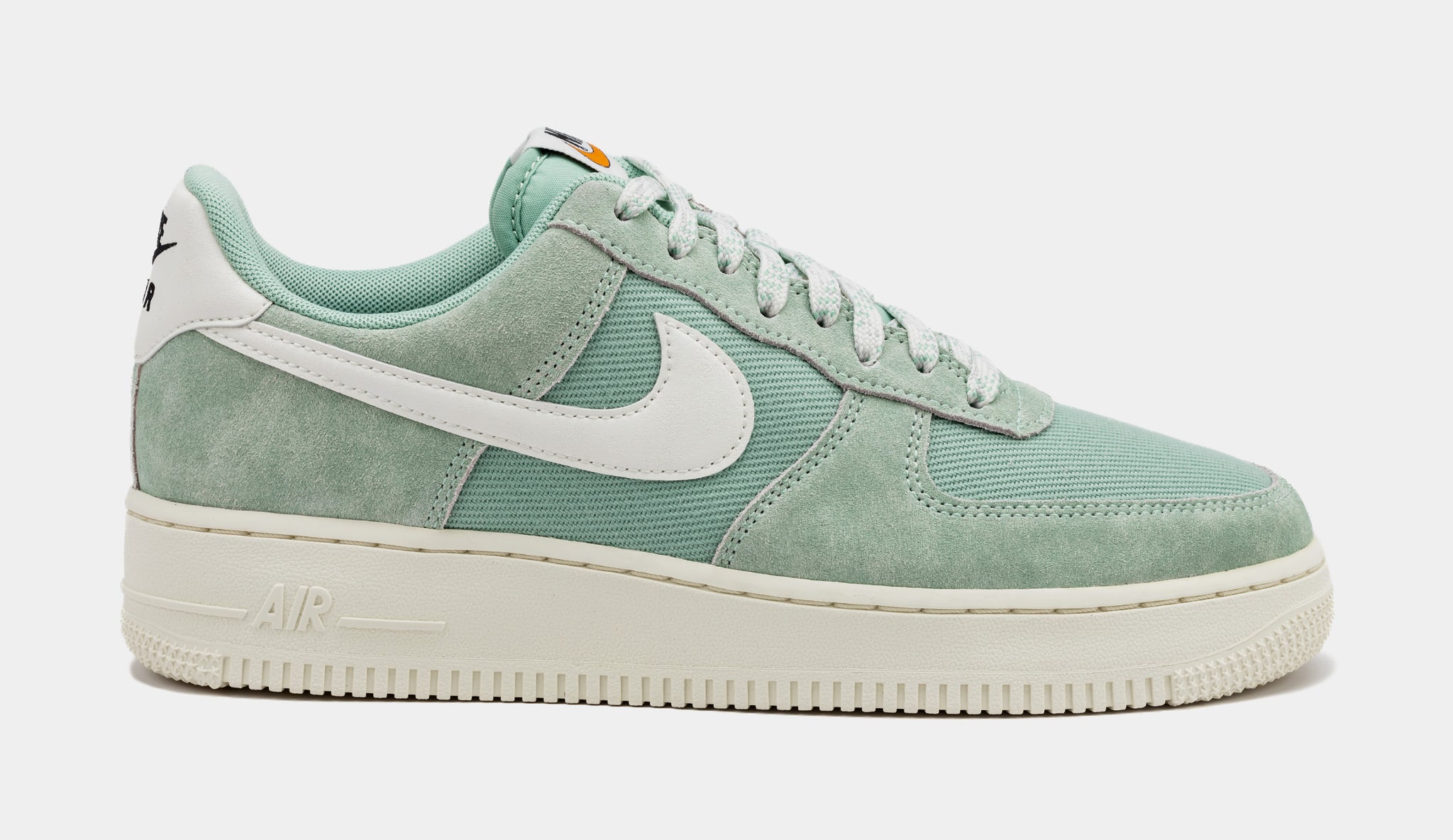 Nike air force 1 lv8 outlet trainers outdoor green suede gum