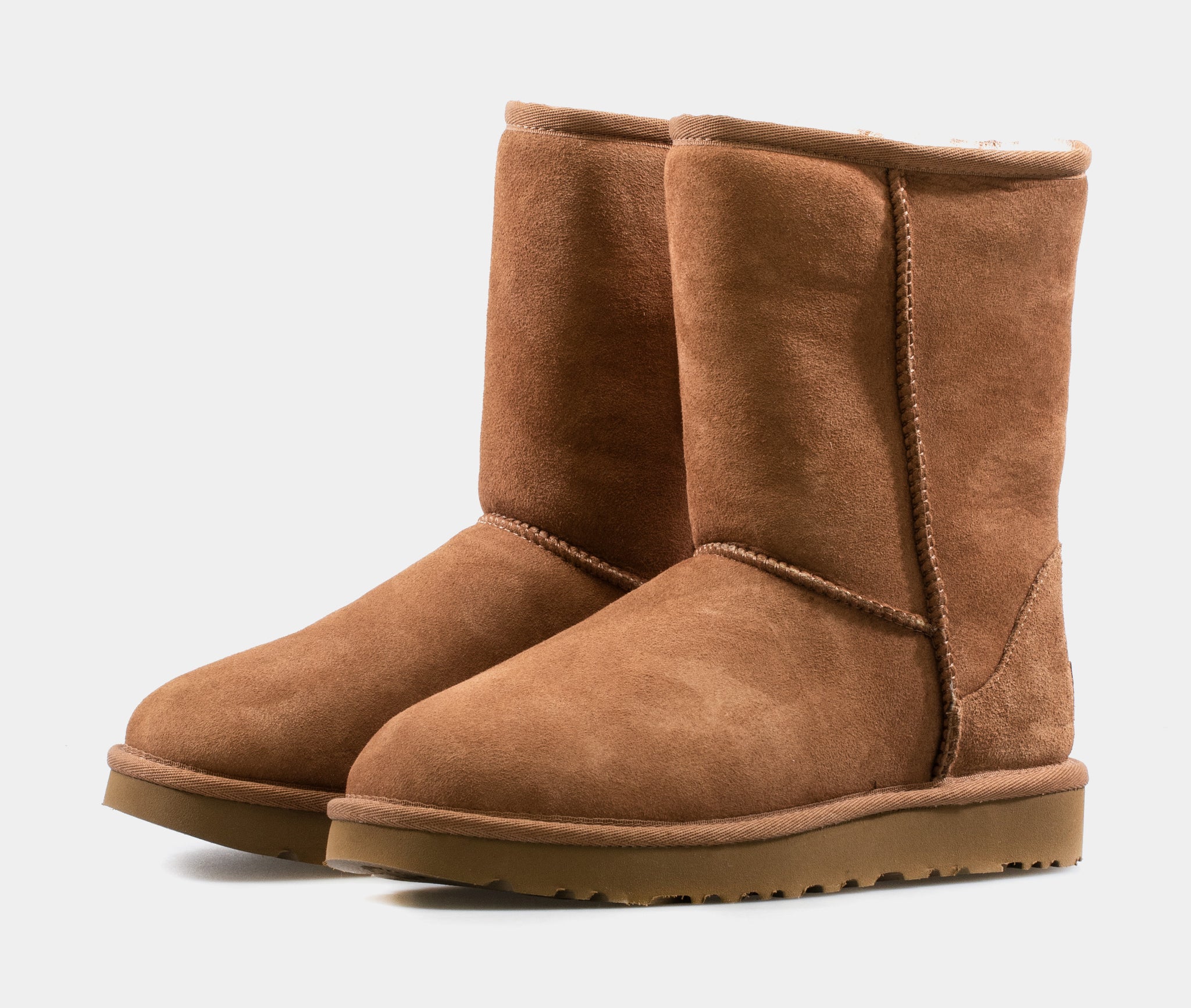 Ugg classic deals short ii chestnut