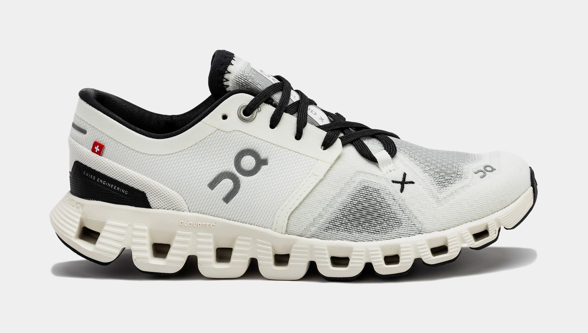 Cloud X Womens Running Shoes (White/Black)