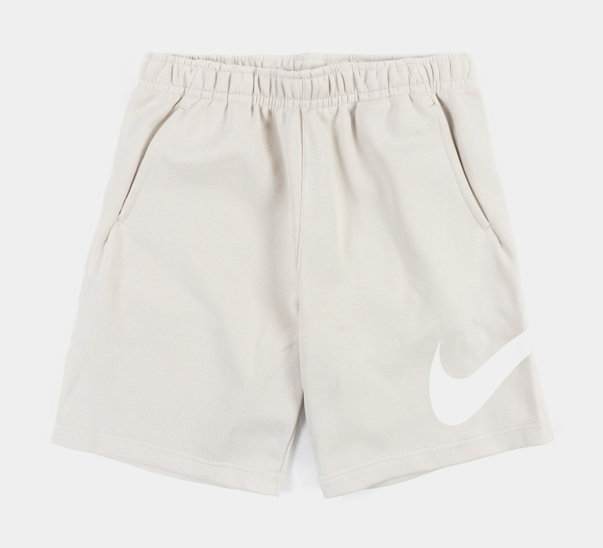 Nike hot sale shorts beige