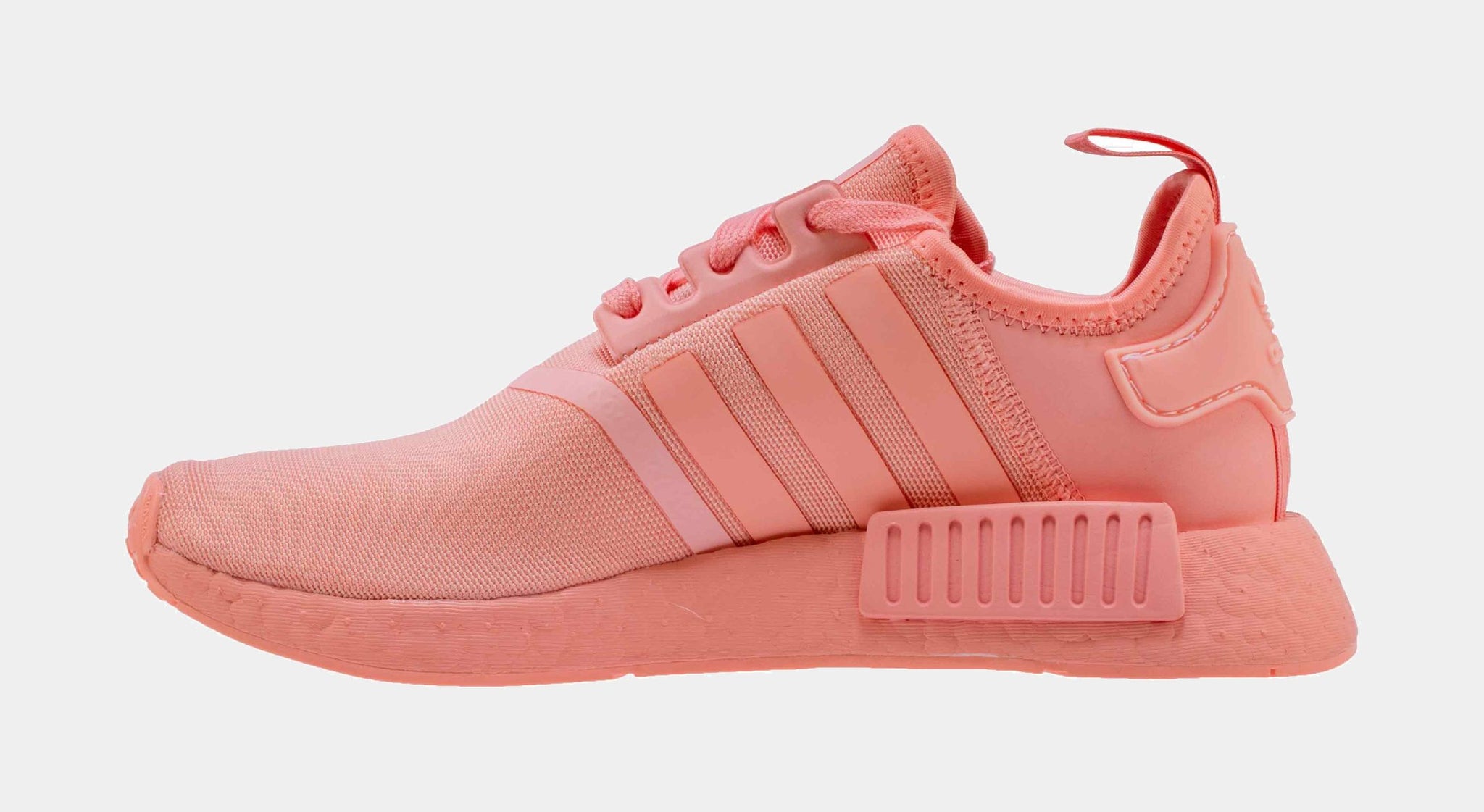 Nmd r1 hotsell athletic shoe pink