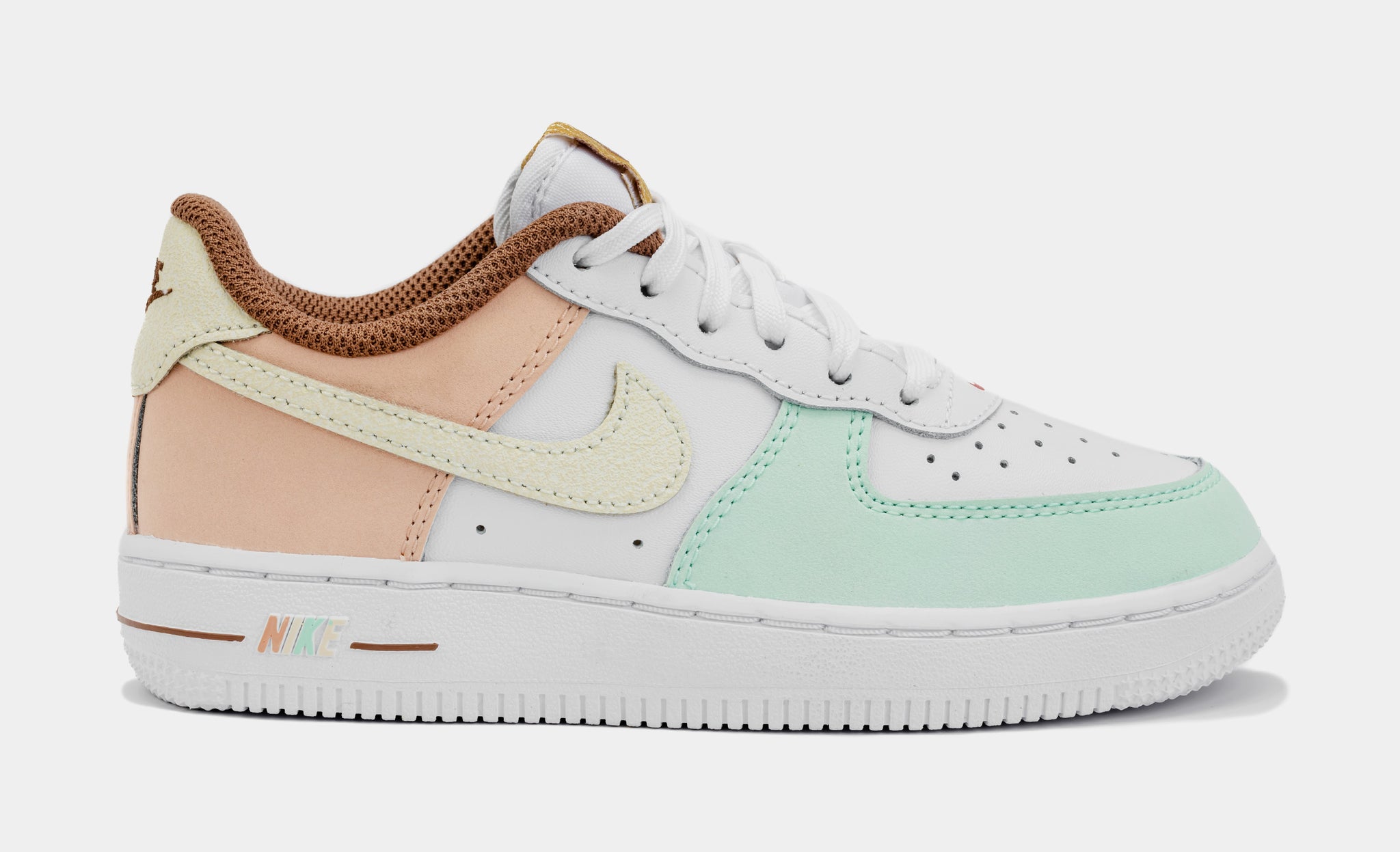 Air Force 1 LV8 Prechool Lifestyle Shoes White Pink