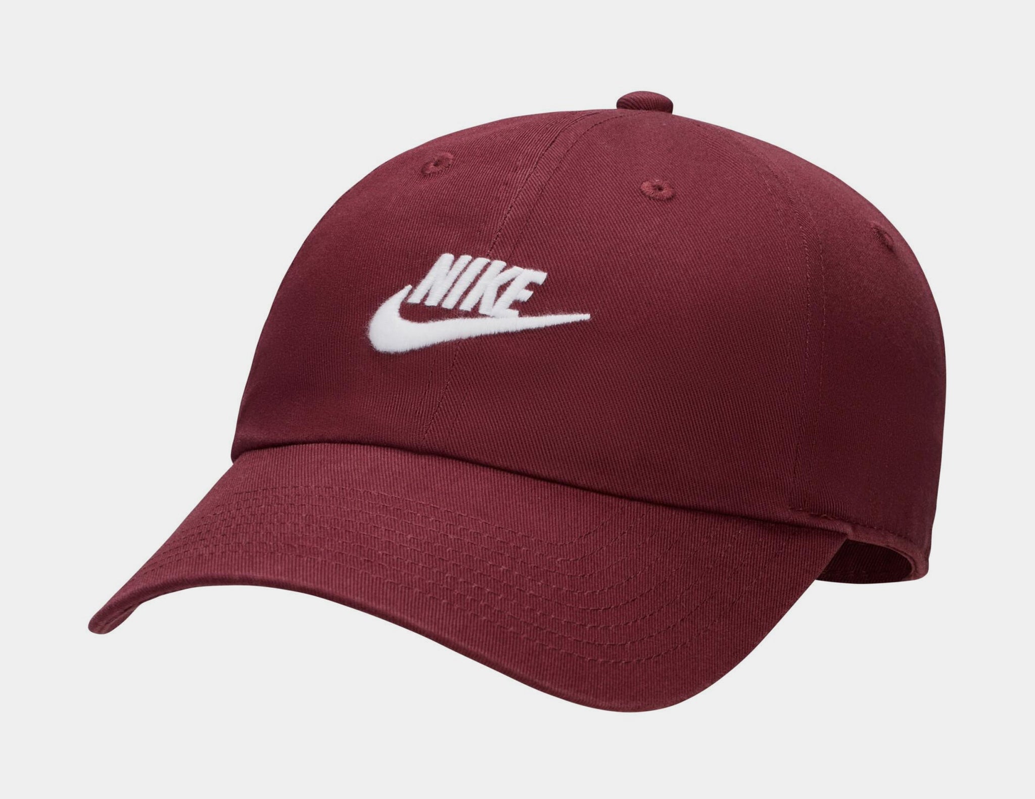 Maroon store nike cap