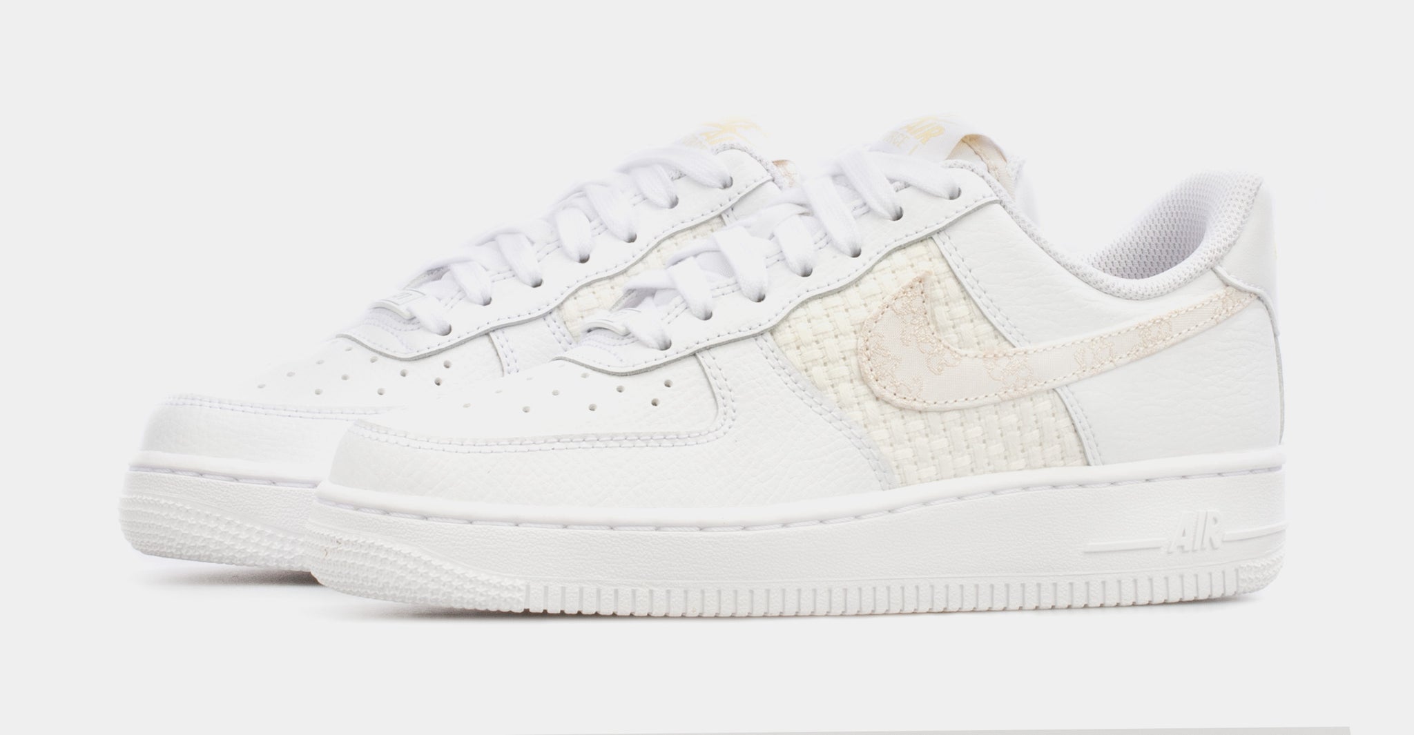 Nike Air Force 1 '07 SE Womens Lifestyle Shoes White Beige DO9458