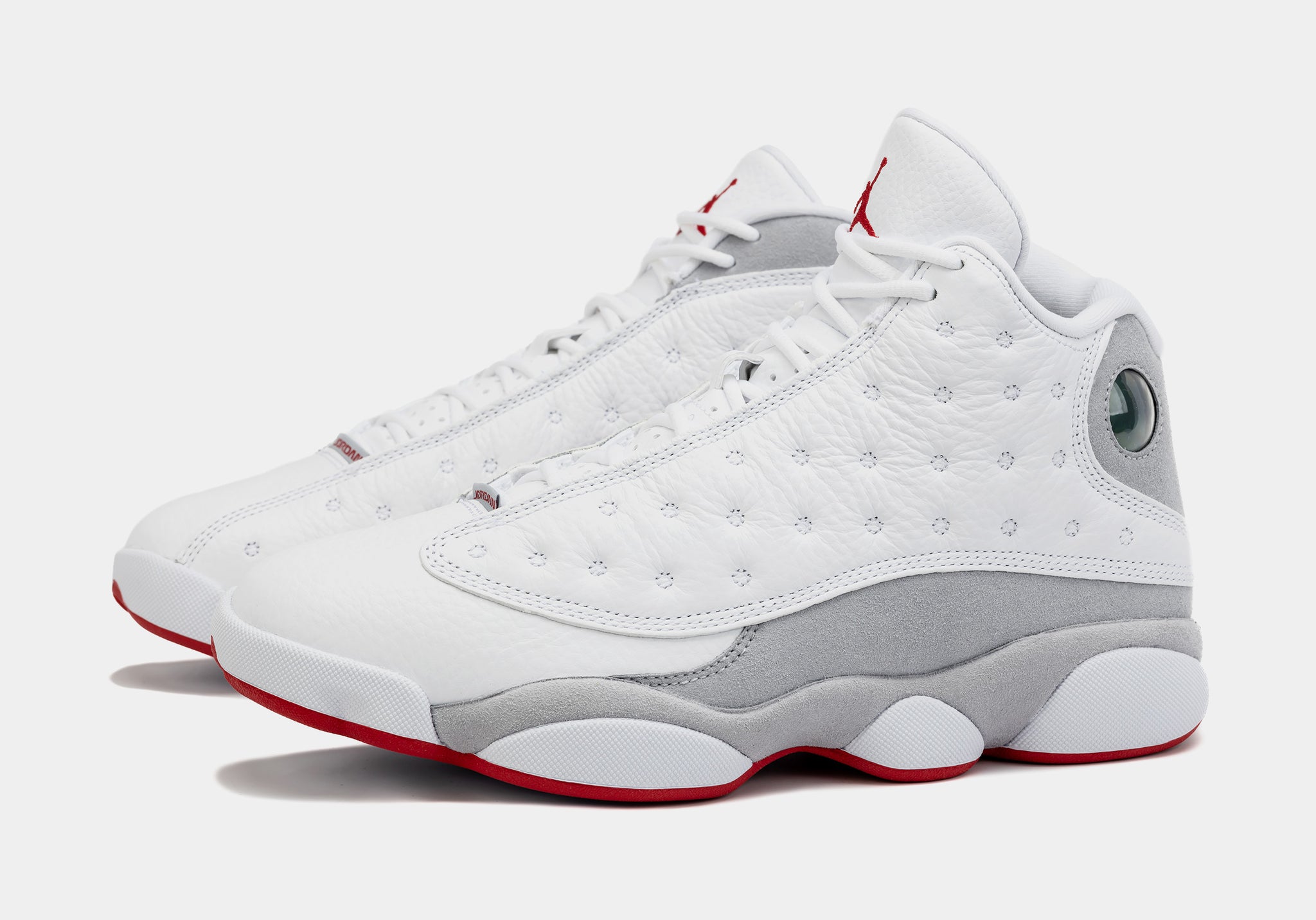 White and red sales 13 jordans