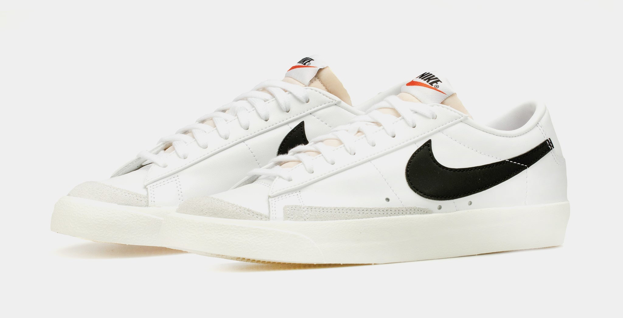 White nike blazers clearance low