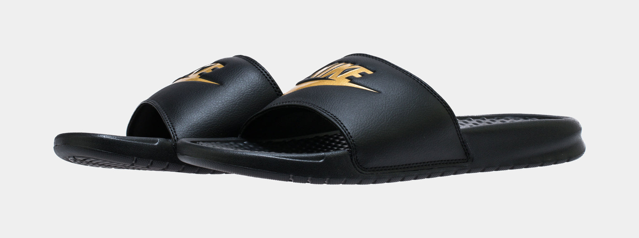 Black best sale nike sandles