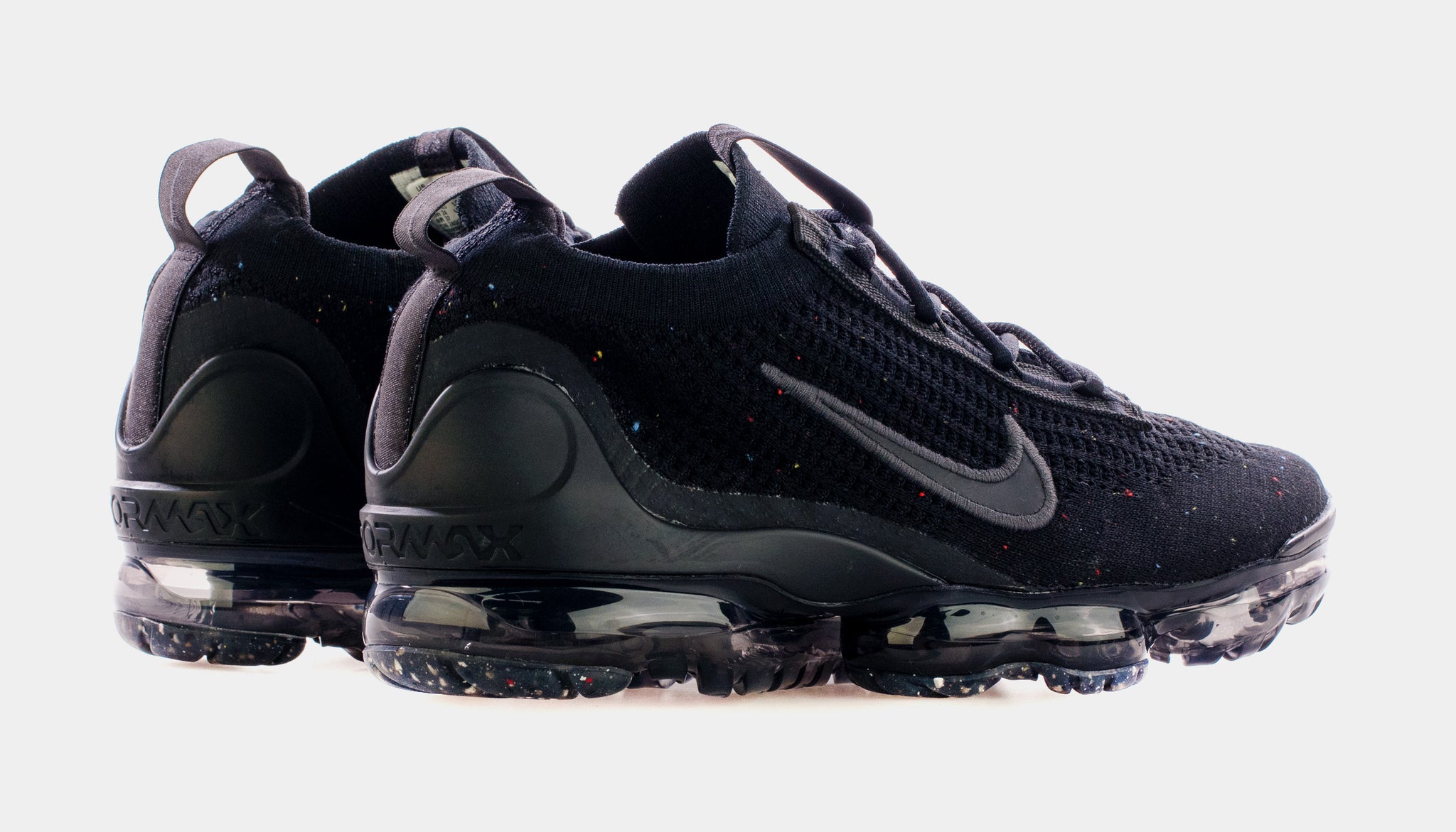 Vapormax plus black store grade school