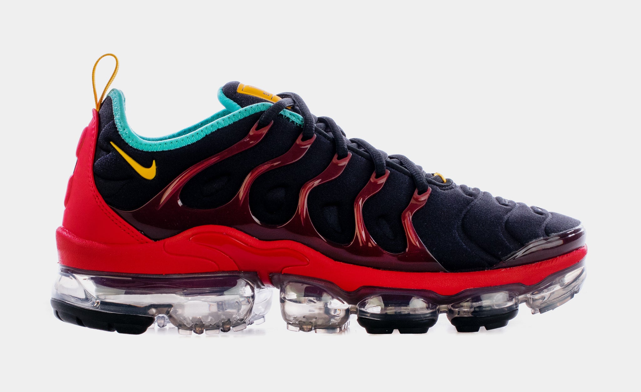 Nike vapormax plus red and black best sale