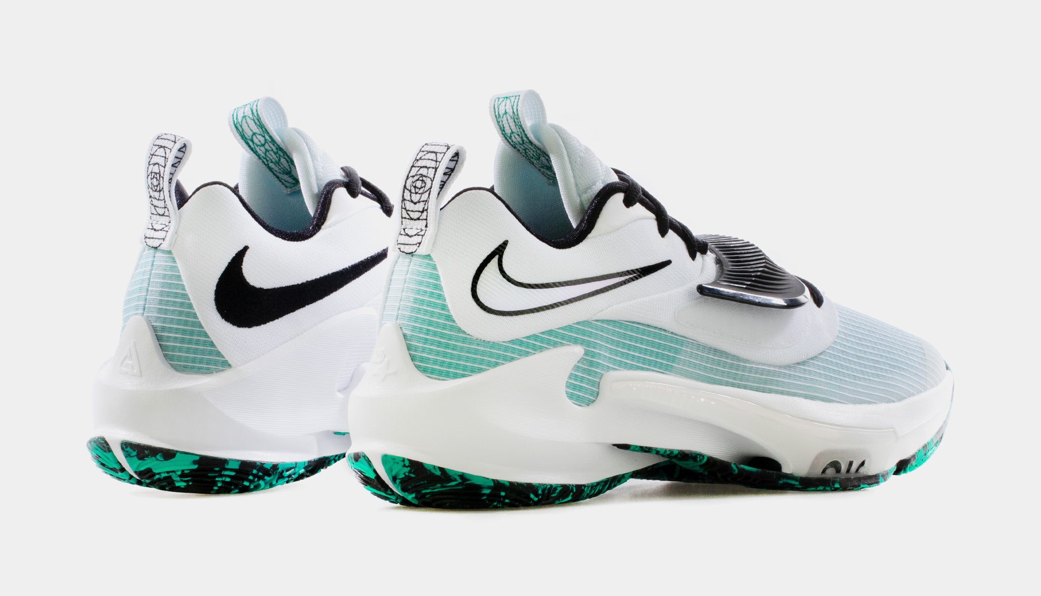 Green and white nike hotsell basketball shoes