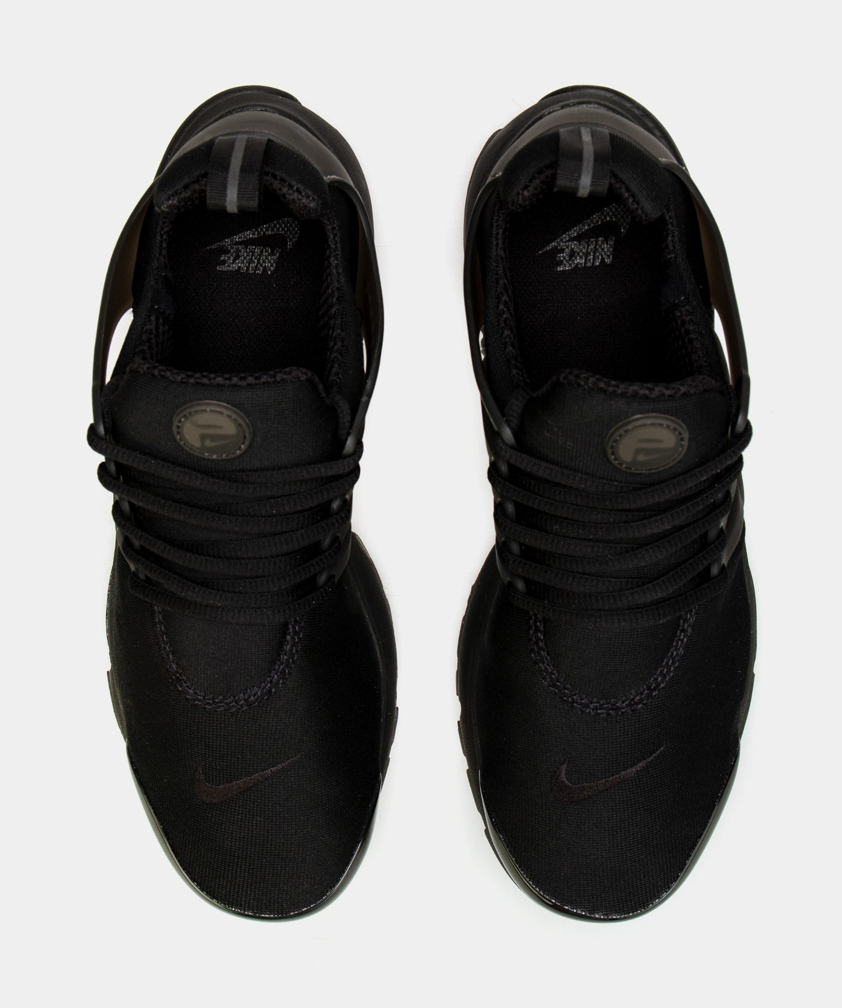 Nike presto flyknit black sale running shoes