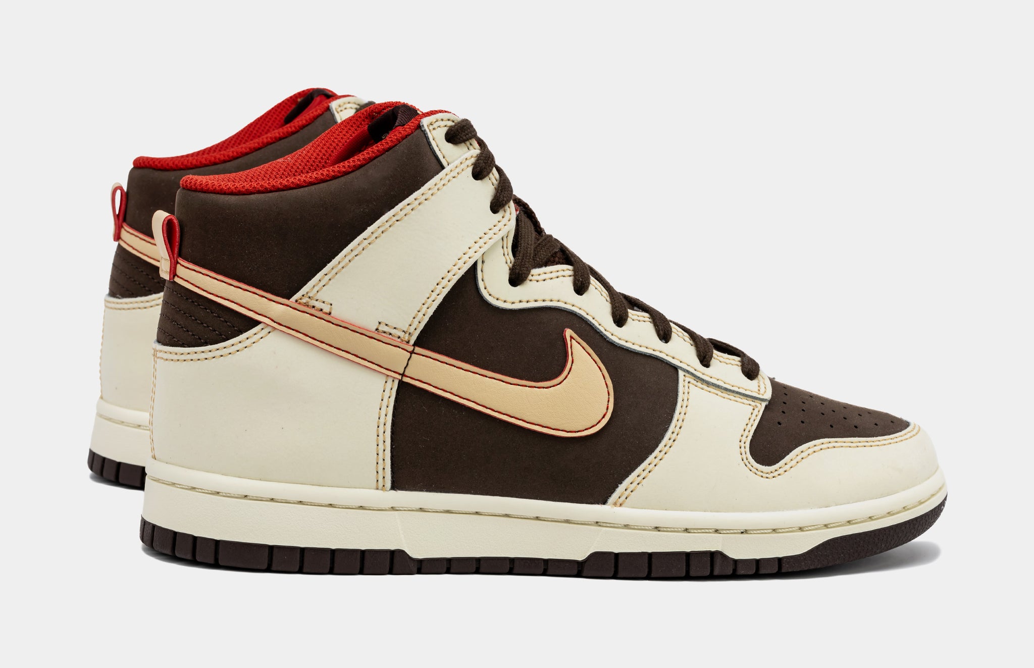 Dunk High SE Baroque Brown Mens Lifestyle Shoes (Baroque  Brown/Sesame/Coconut Milk/Mystic Red)