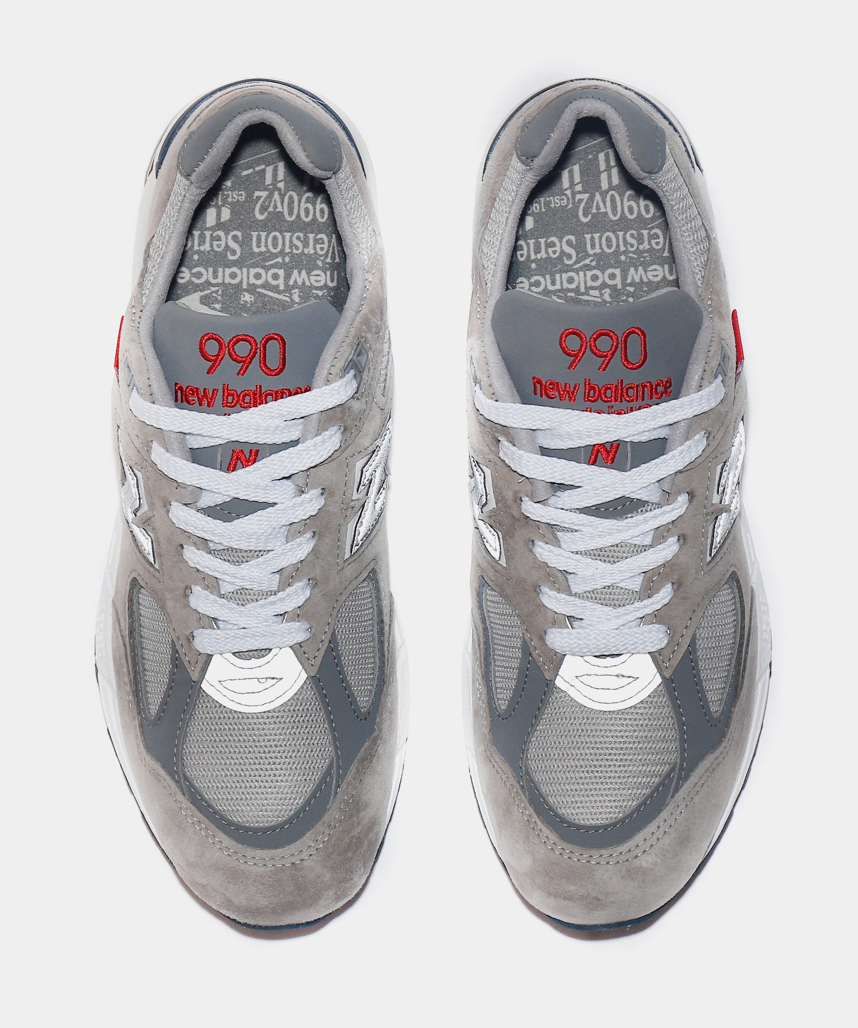 Made Us 990v2 Mens Running Shoe (Grey)