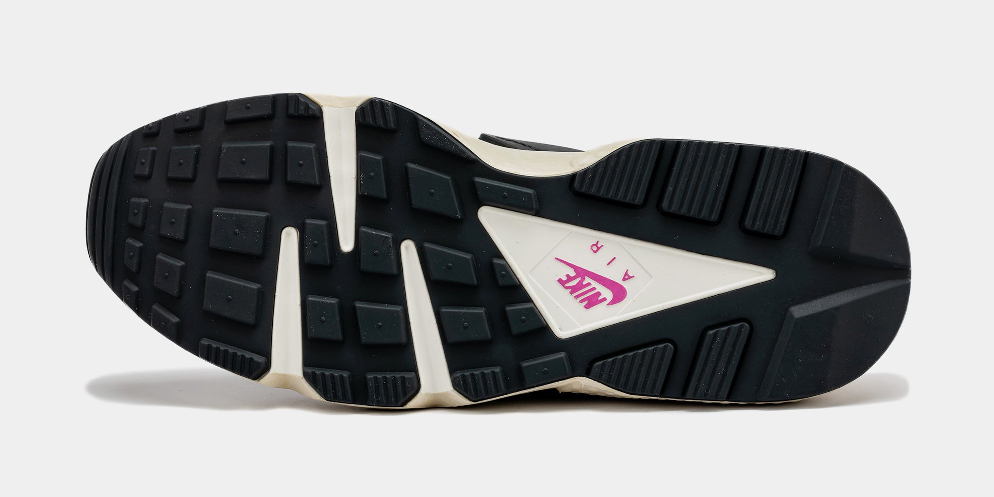 Nike huarache black white pink best sale