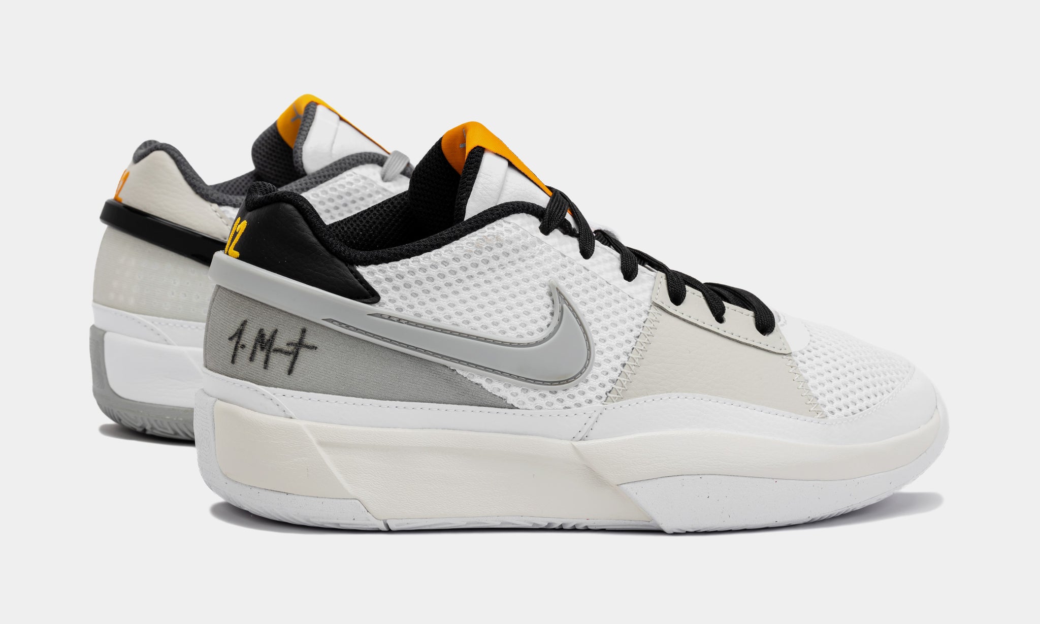 Nike basketball deals shoes grade school