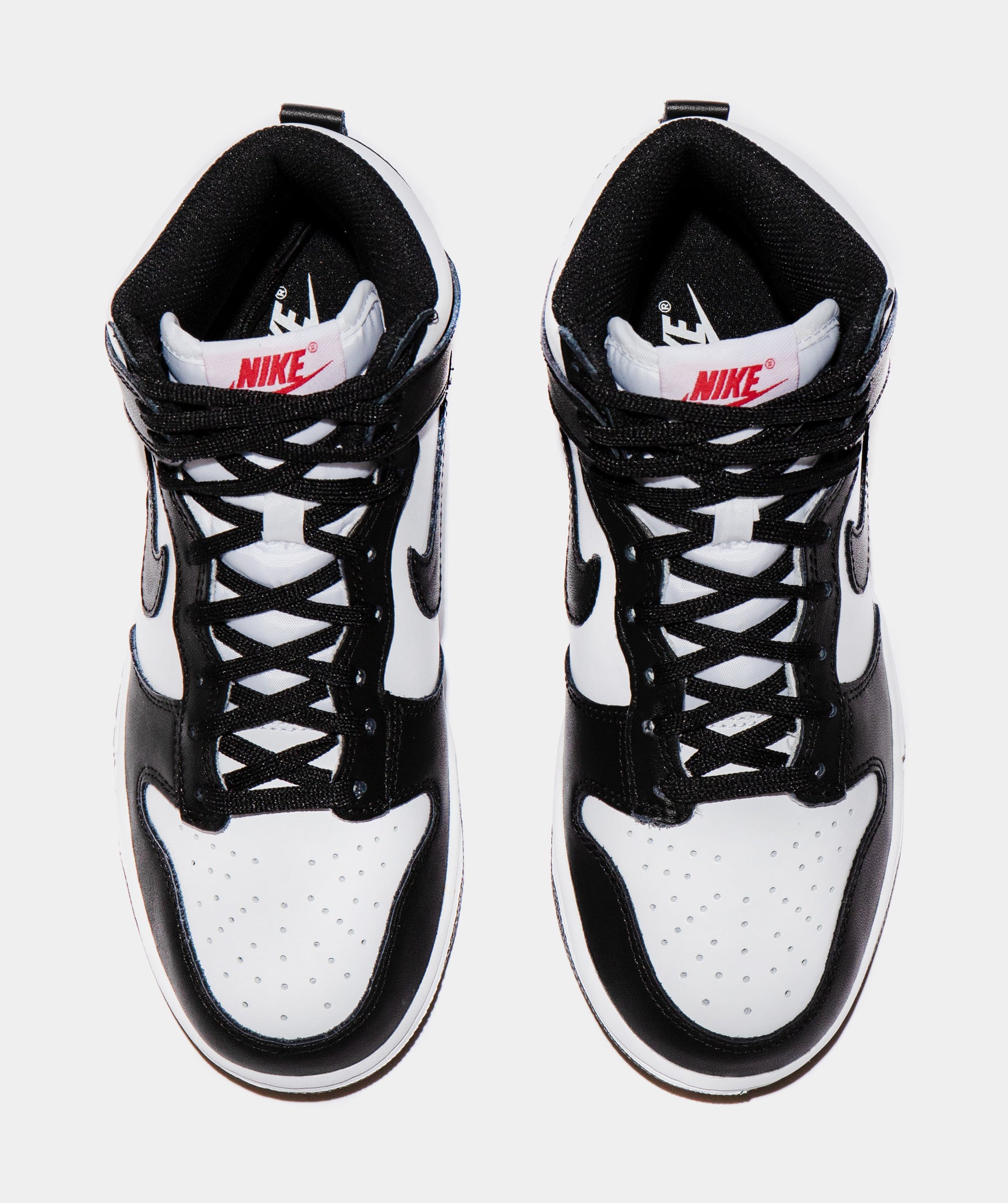 Dunk High Womens Lifestyle Shoes (Black/White)