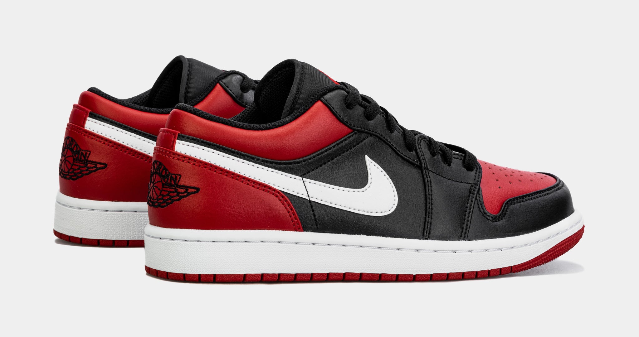Air Jordan 1 Retro Low Alternate Bred Toe Mens Lifestyle Shoes (Black/Red)