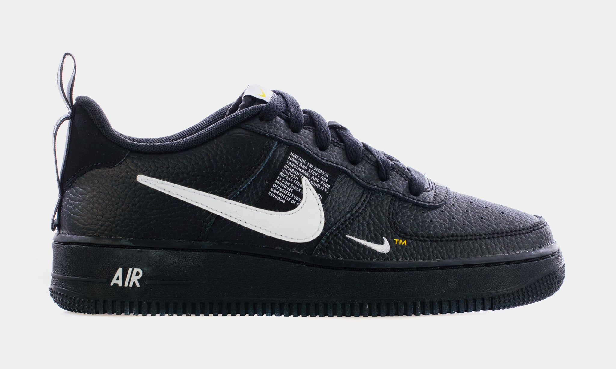 Air Force 1 07 LV8 Utility Grade School Lifestyle Shoes Black