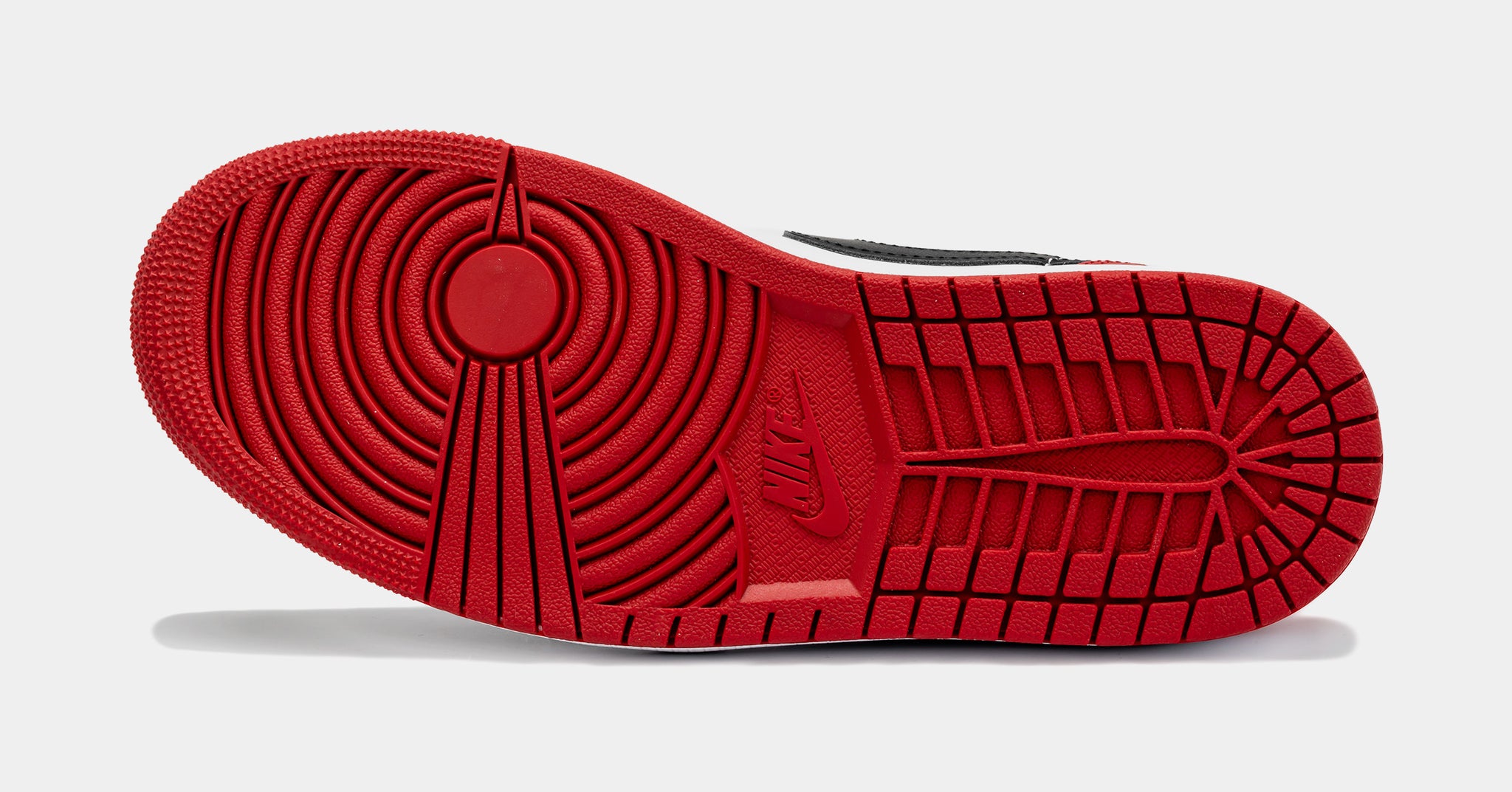Air Jordan 1 Retro Low OG Black Toe Mens Lifestyle Shoes (Black/Red)