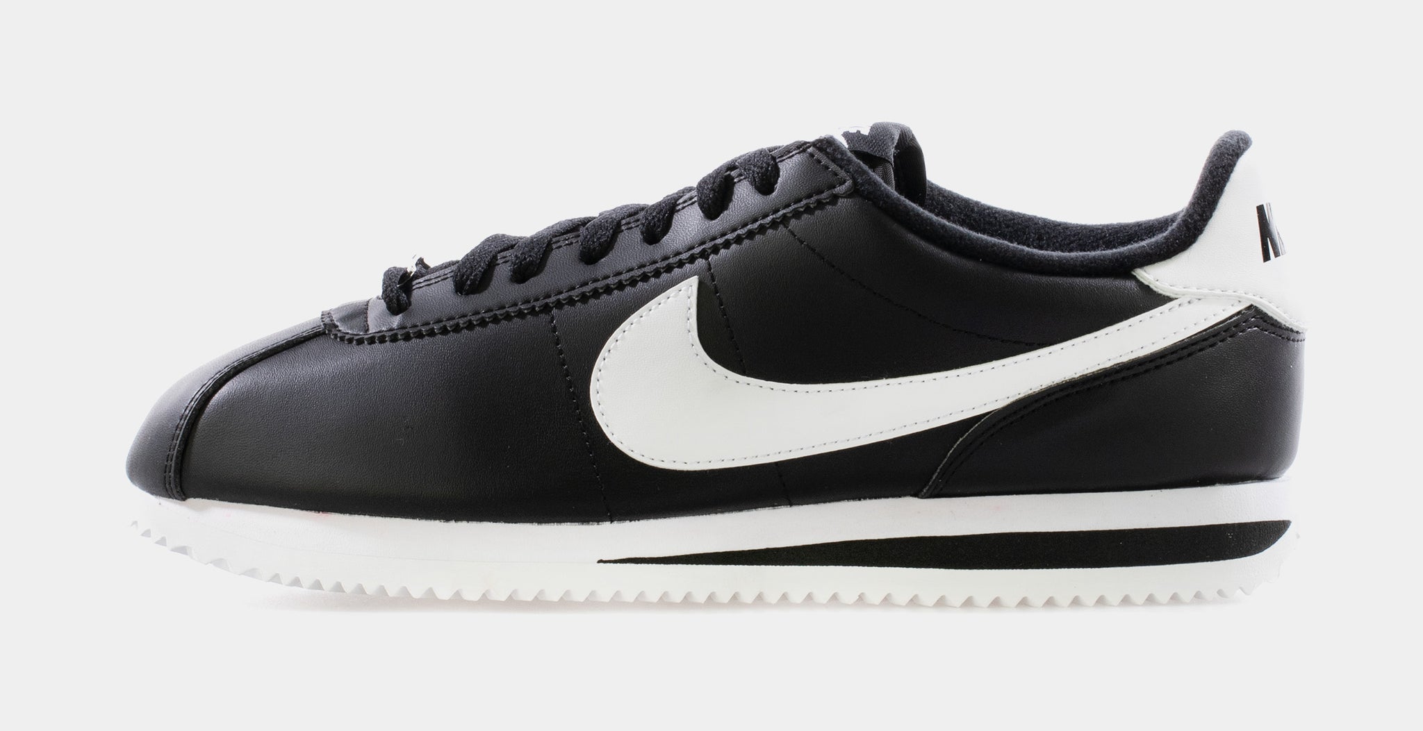 Nike Cortez Basic Leather Mens Lifestyle Shoe Black White 819719