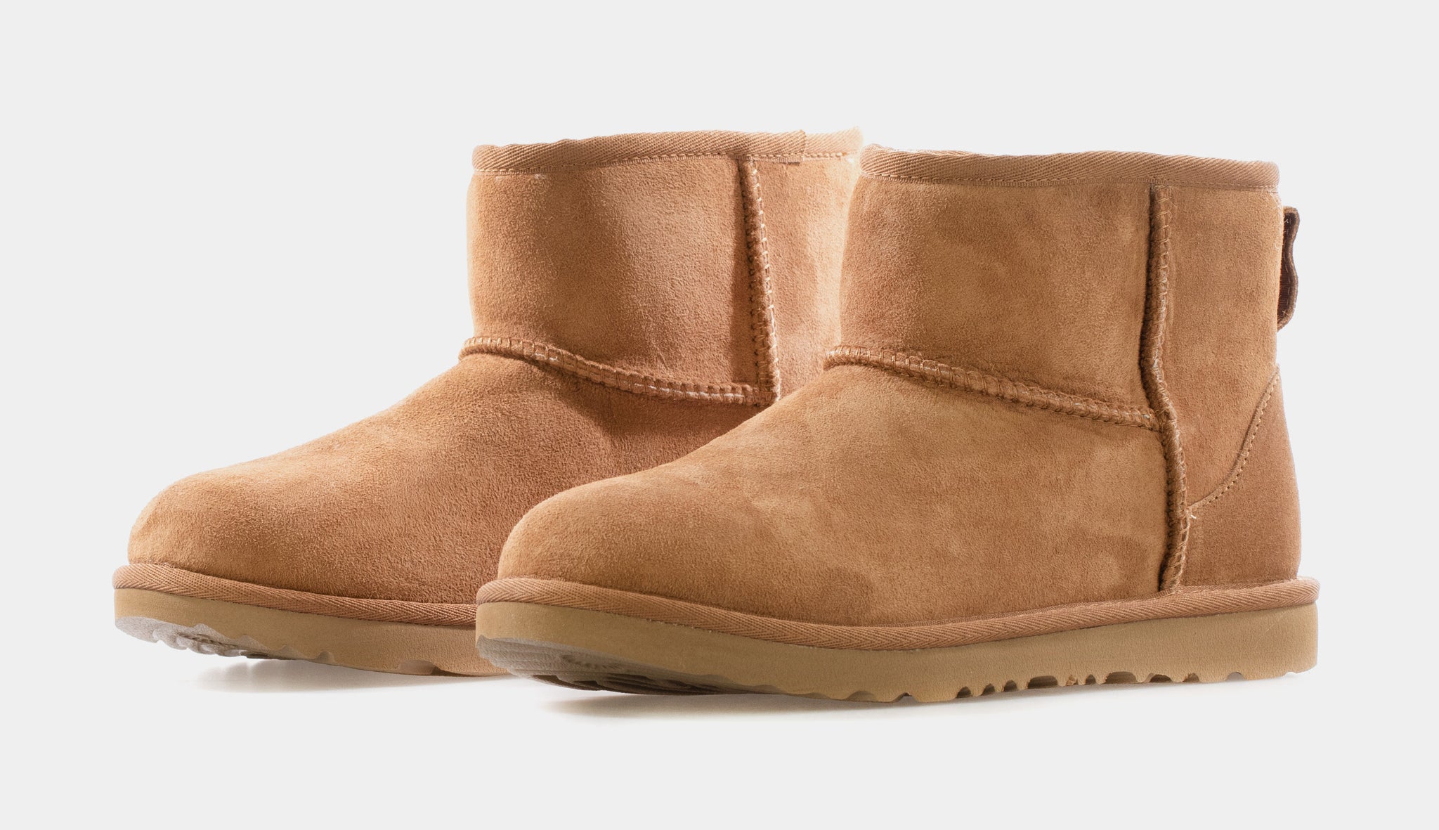 Ugg classic 2 outlet chestnut