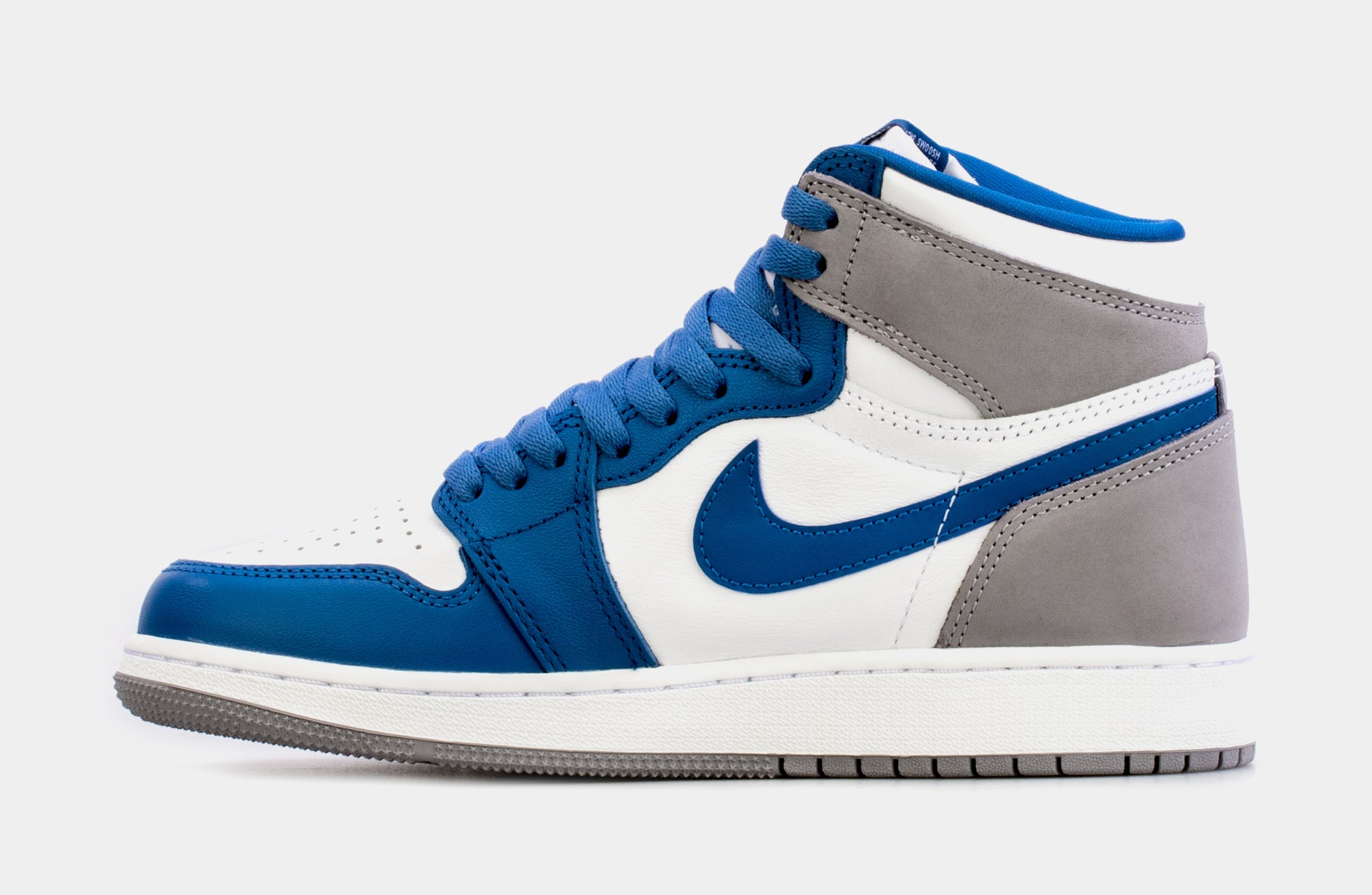 Jordan Air Jordan 1 Retro High OG True Blue Grade School Lifestyle