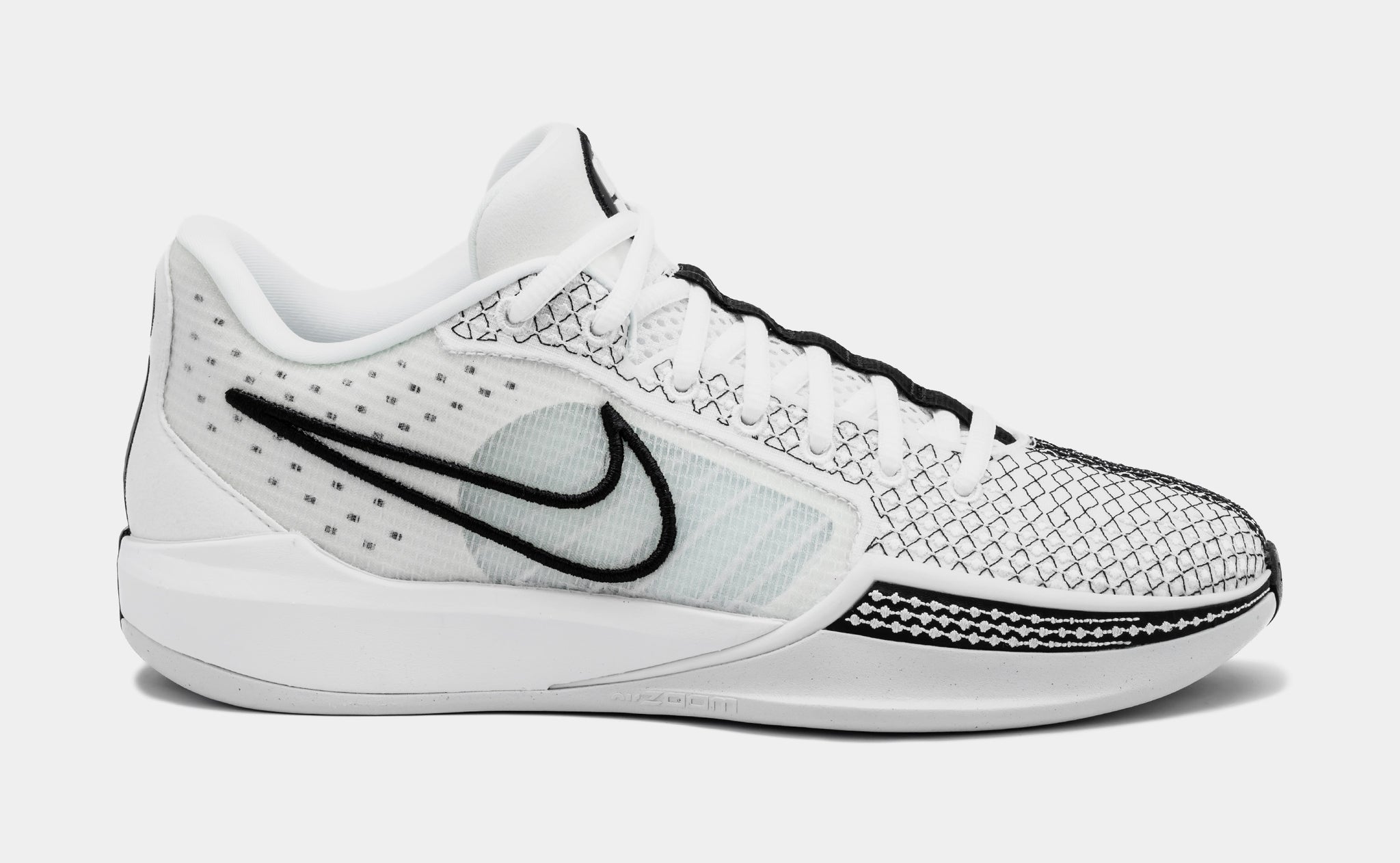 Womens black and 2025 white nike basketball shoes