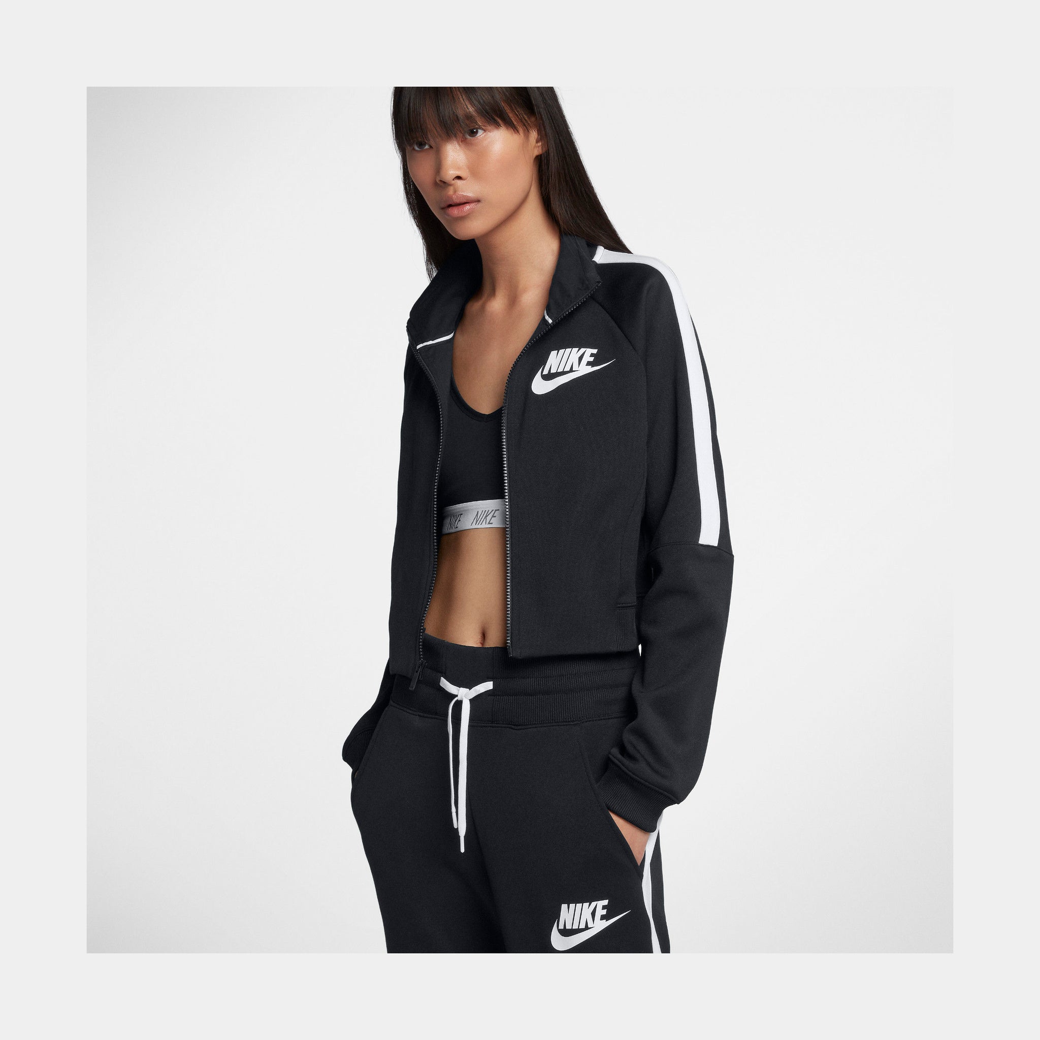 Nike store sportswear n98