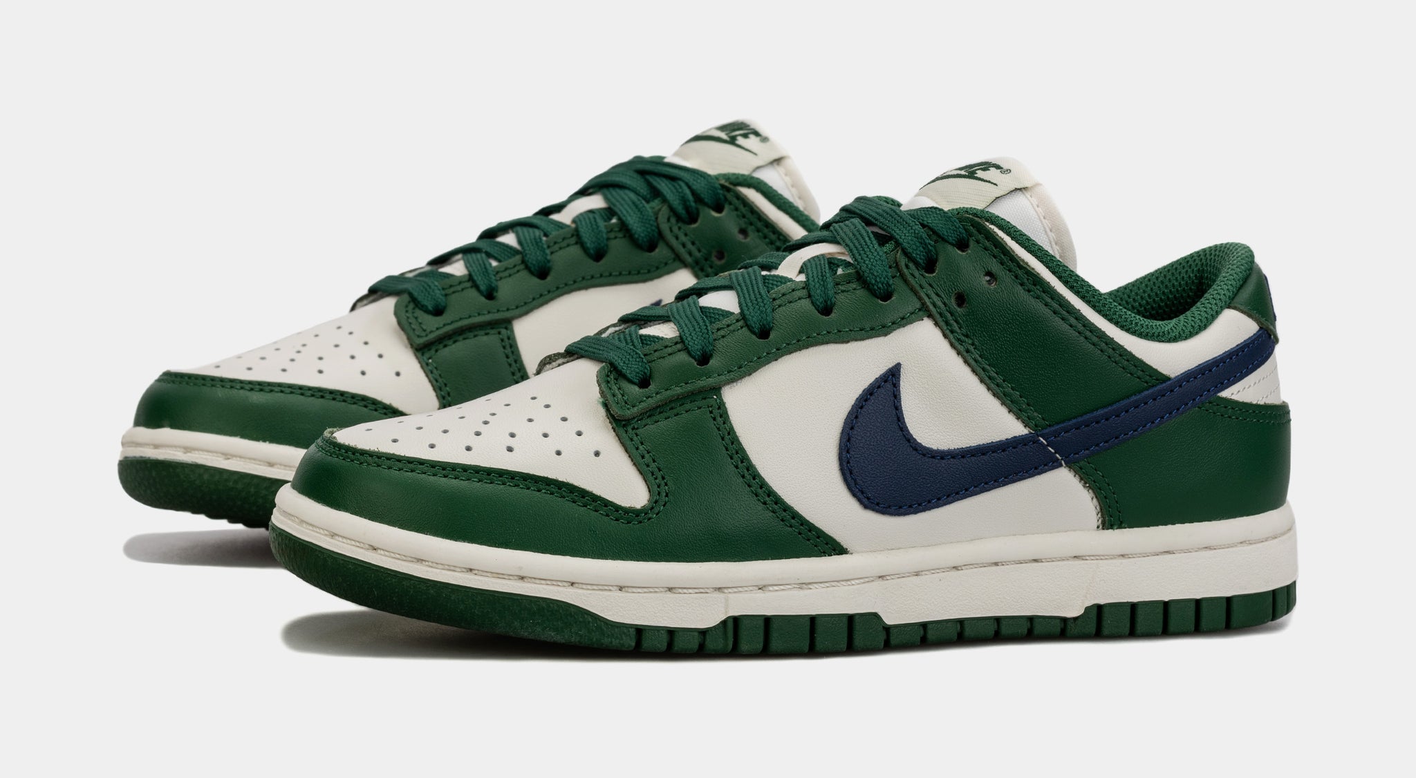 Nike Dunk Low Gorge Green Womens Lifestyle Shoes White Green