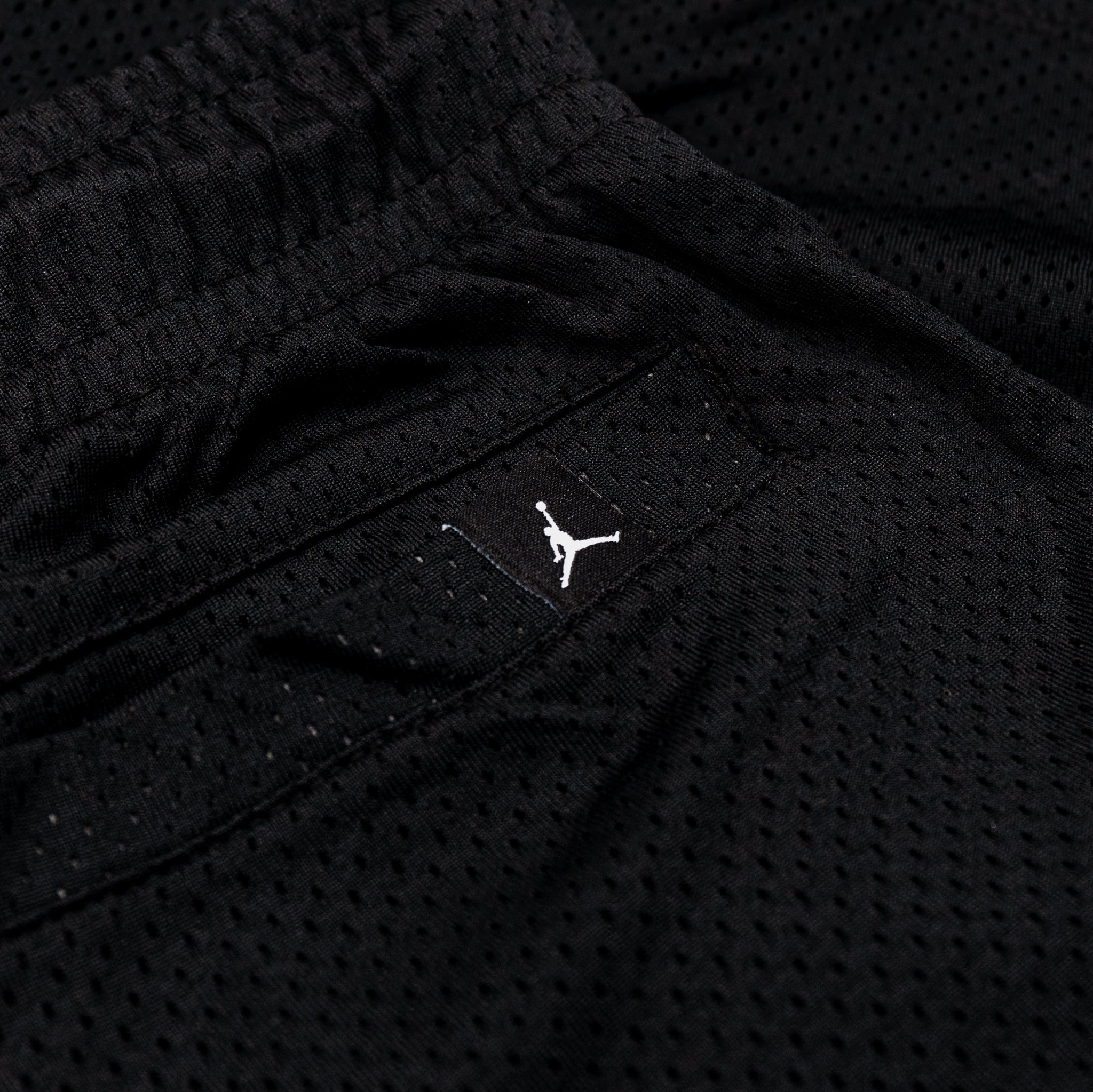 Jordan Essentials GFX Mesh Mens Shorts Black DV7652-010 – Shoe Palace