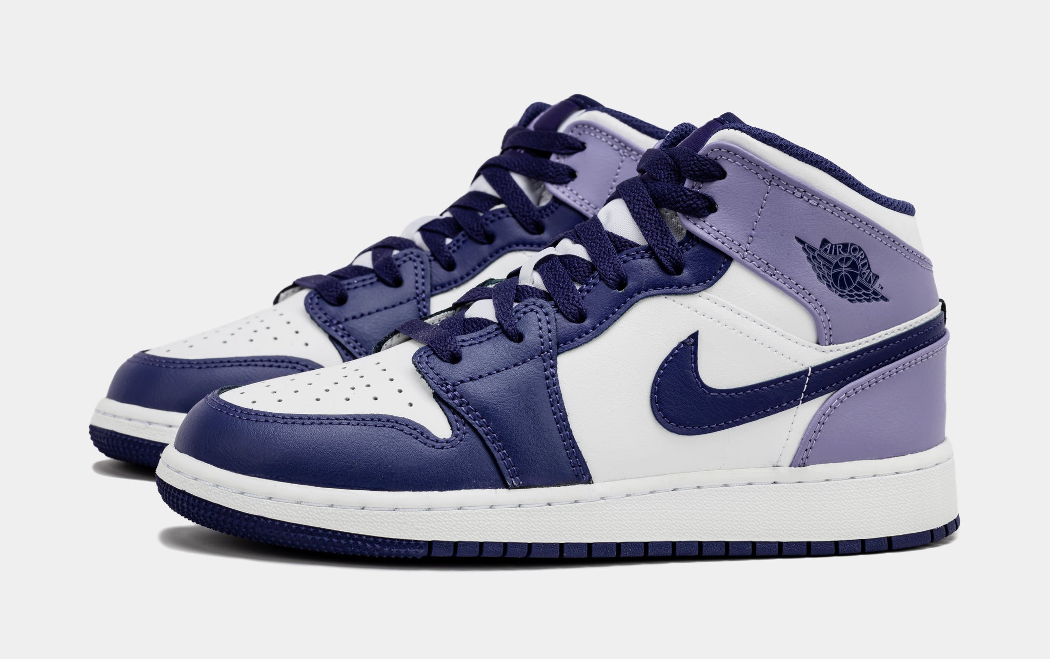 Air Jordan 1 Retro Mid Sky J Purple Grade School Lifestyle Shoes (Purple)