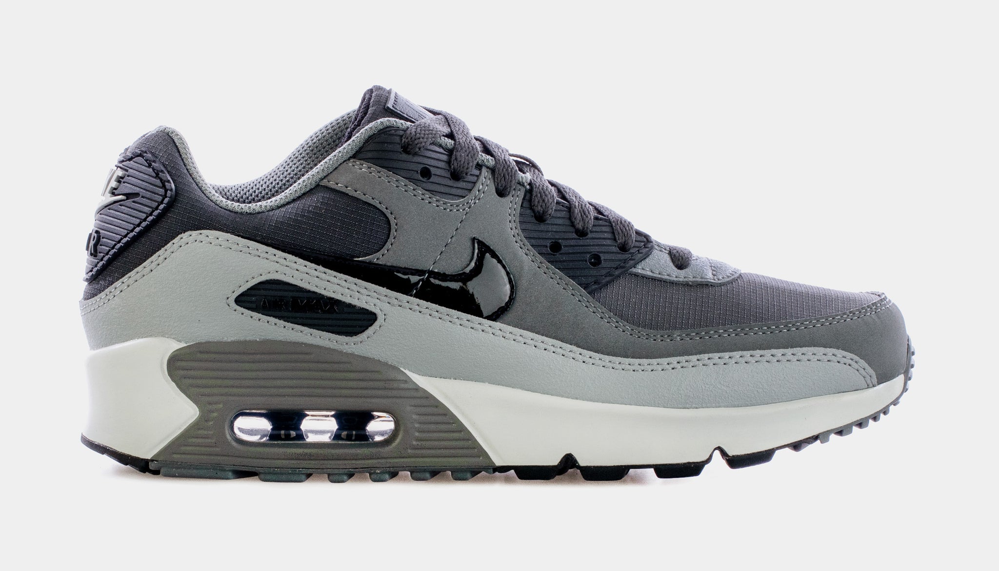 Shops air max 90 grade school