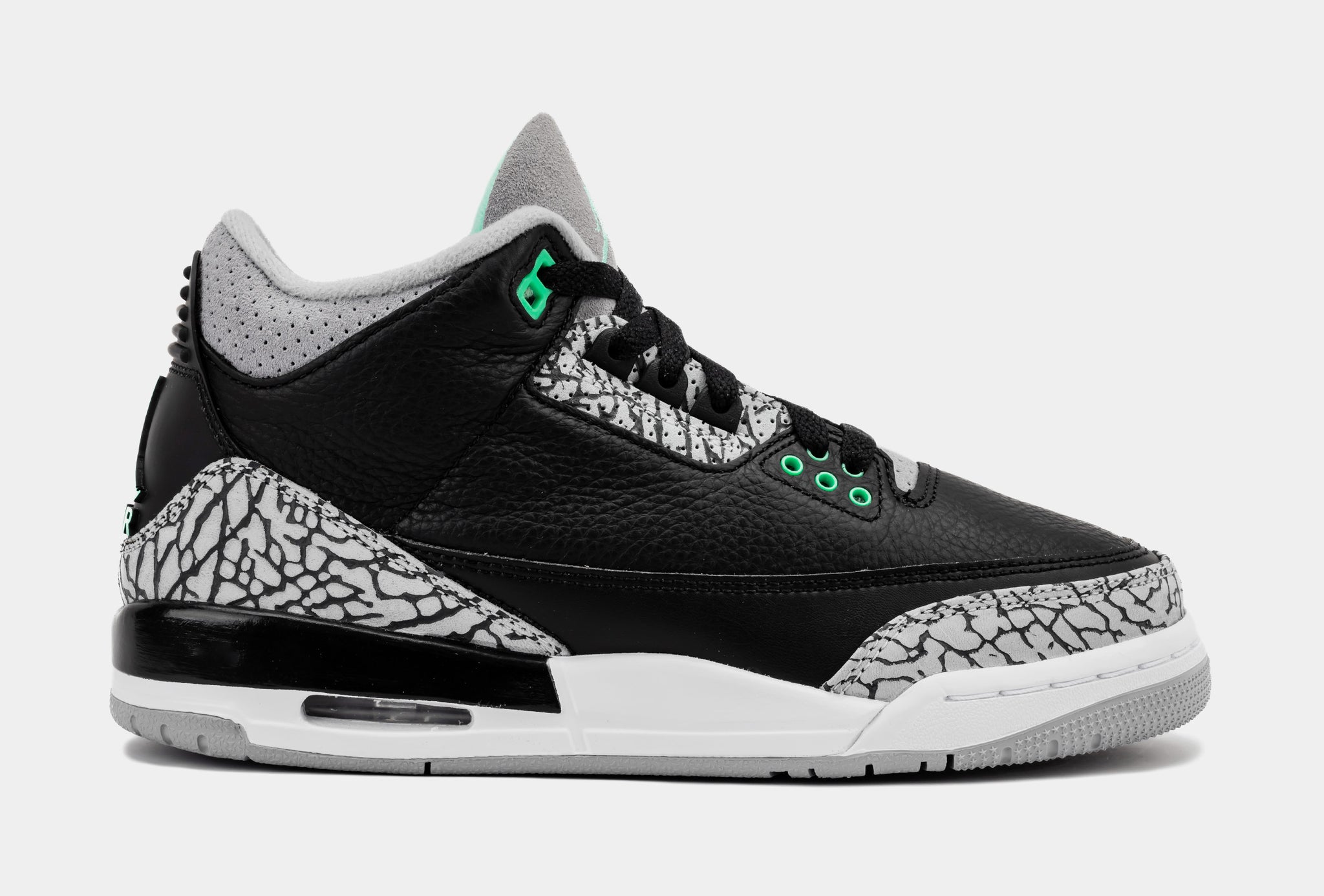 Jordan Air Jordan 3 Retro Green Glow Grade School Lifestyle Shoes Black ...