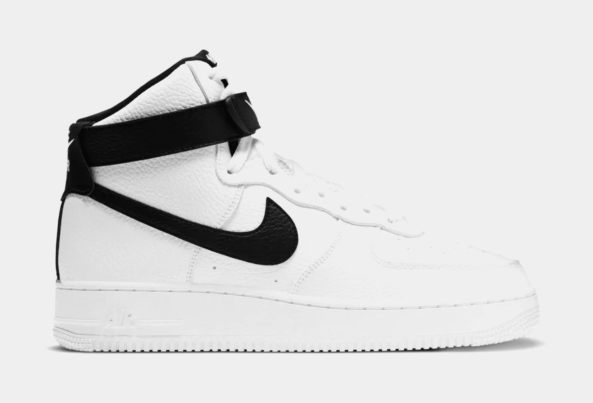 Nike Air Force 1 07 High Mens Basketball Shoes White Black CT2303