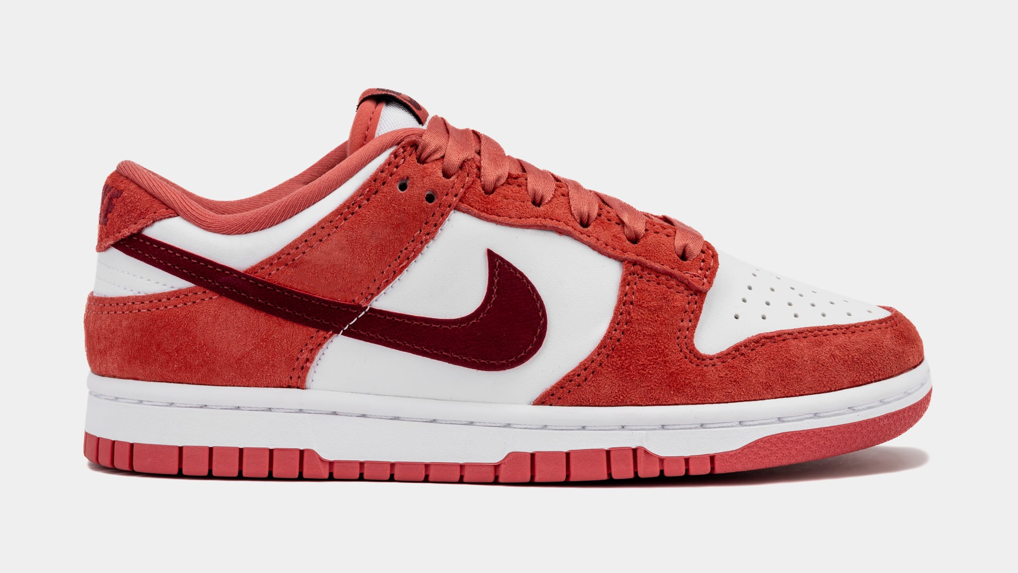 Dunk Low Valentines Day Womens Lifestyle Shoes (White/Team Red/Adobe/Dragon  Red)