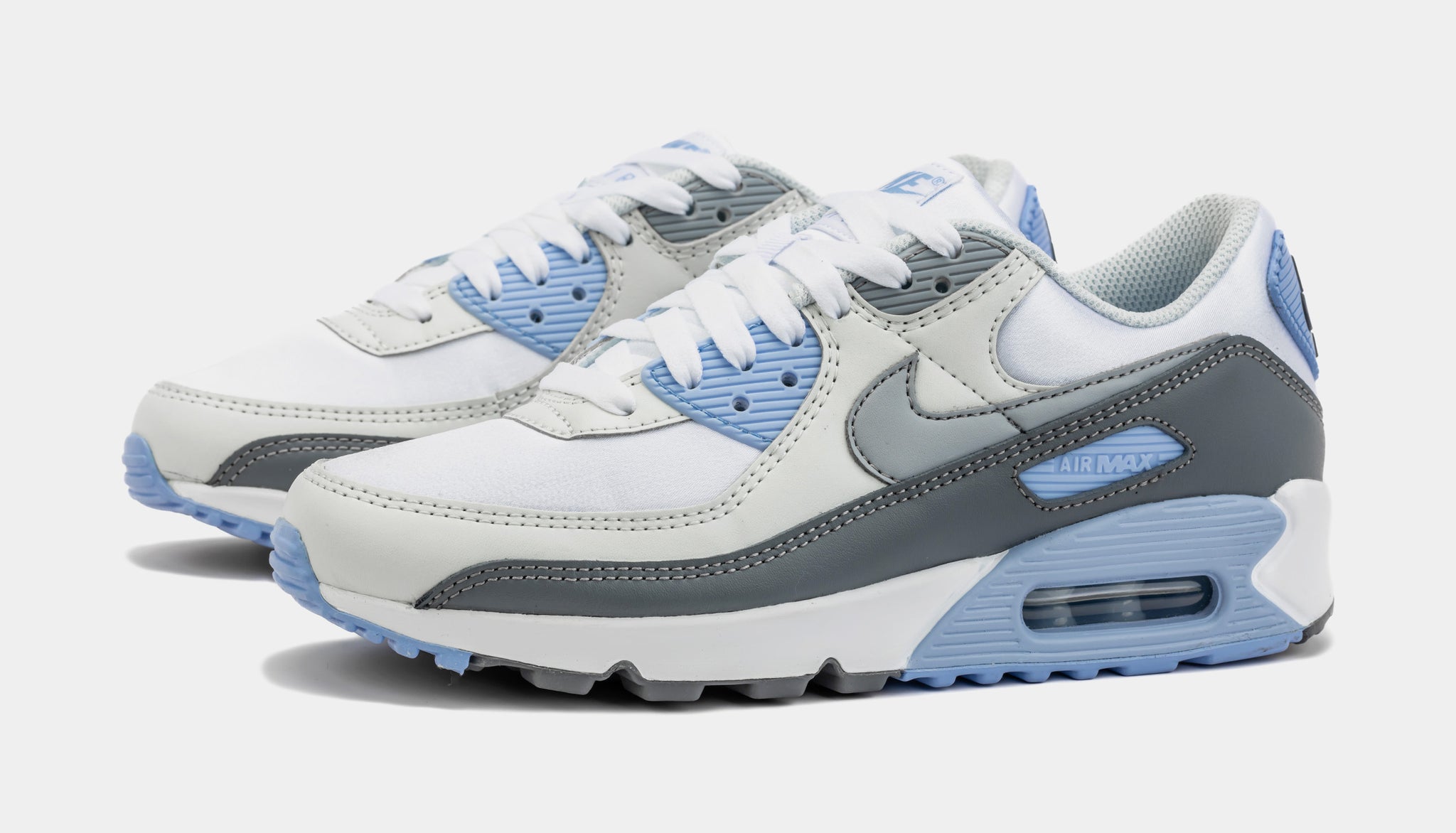 Female best sale air maxes