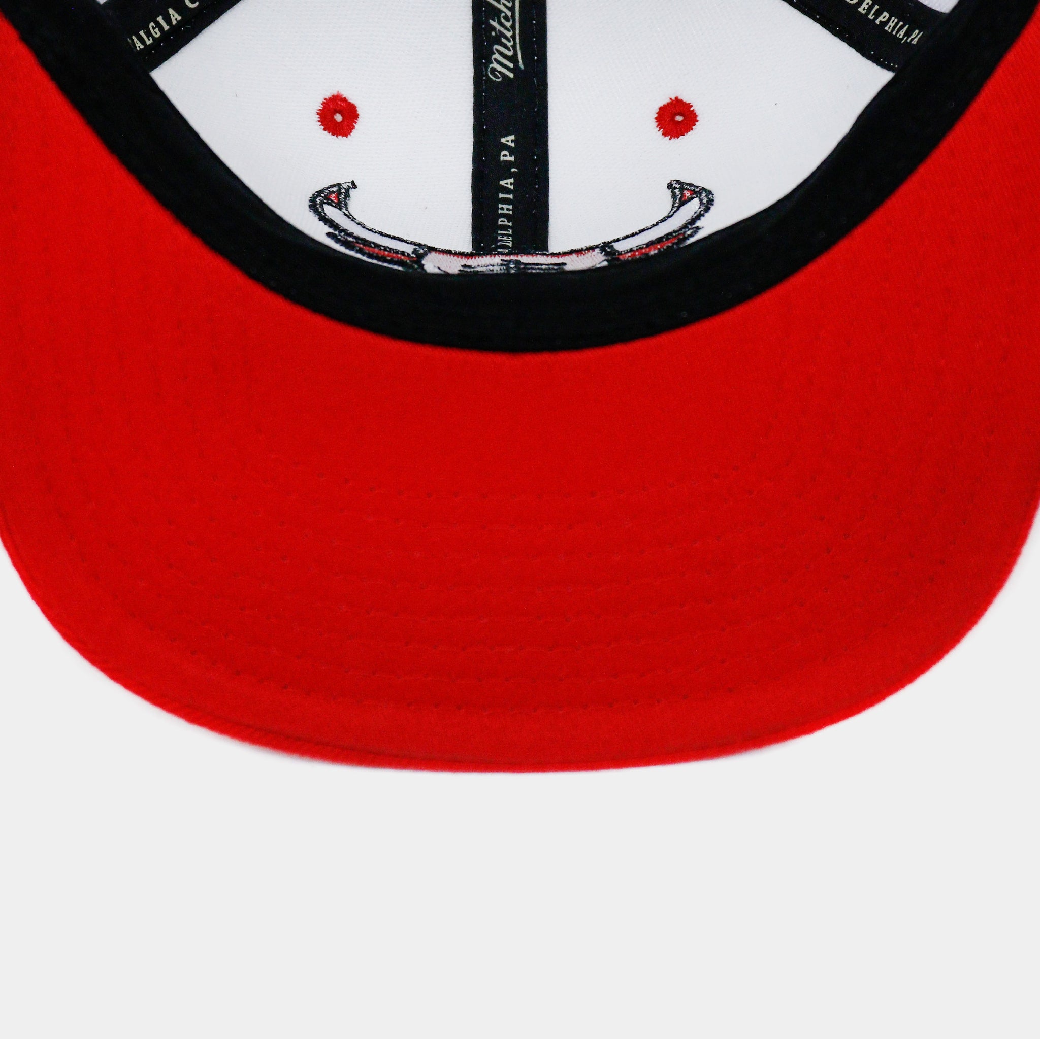 Mitchell & Ness - NBA Red Snapback Cap - Chicago Bulls All Directions Red Snapback @ Hatstore