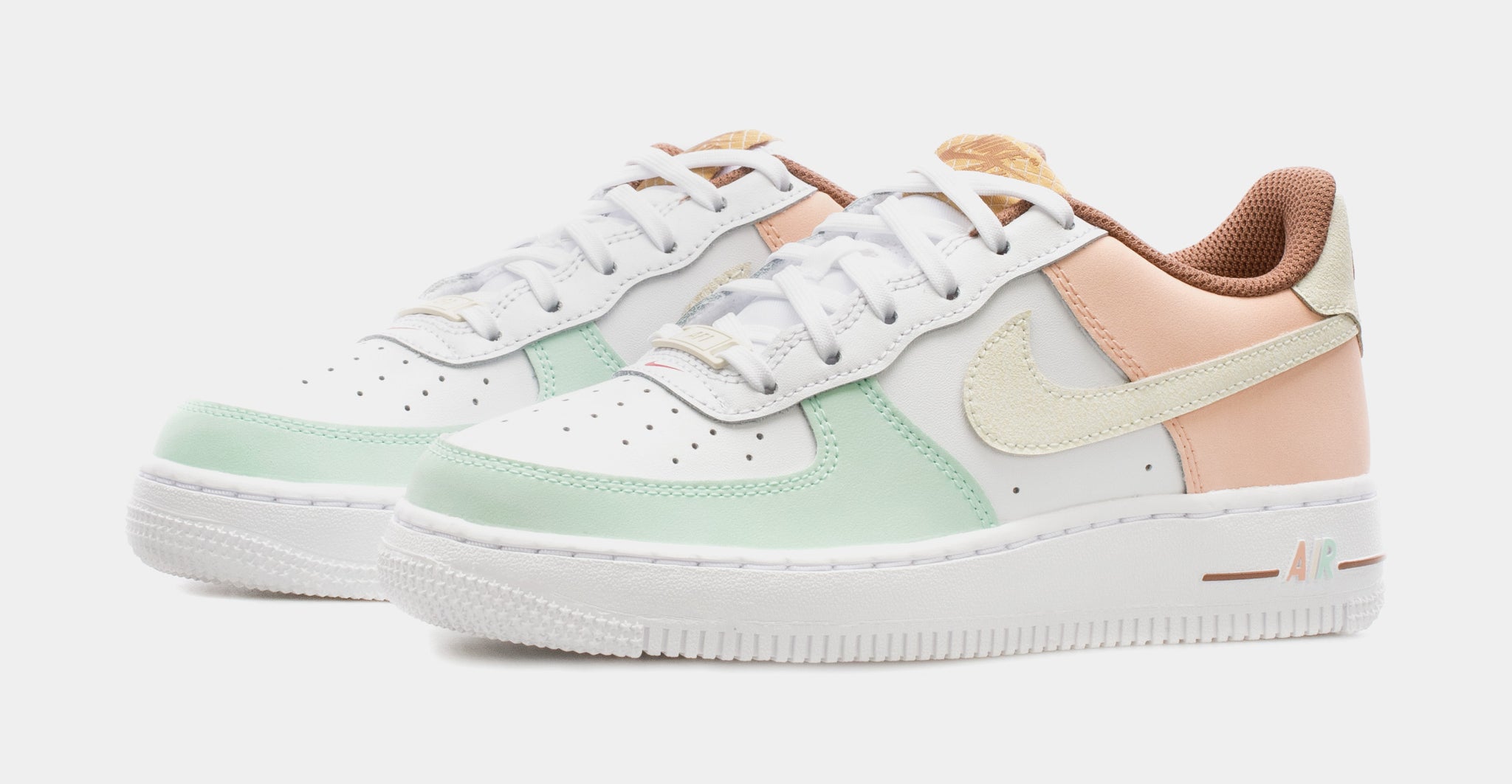 Air Force 1 LV8 Grade School Lifestyle Shoes (White/Pink)